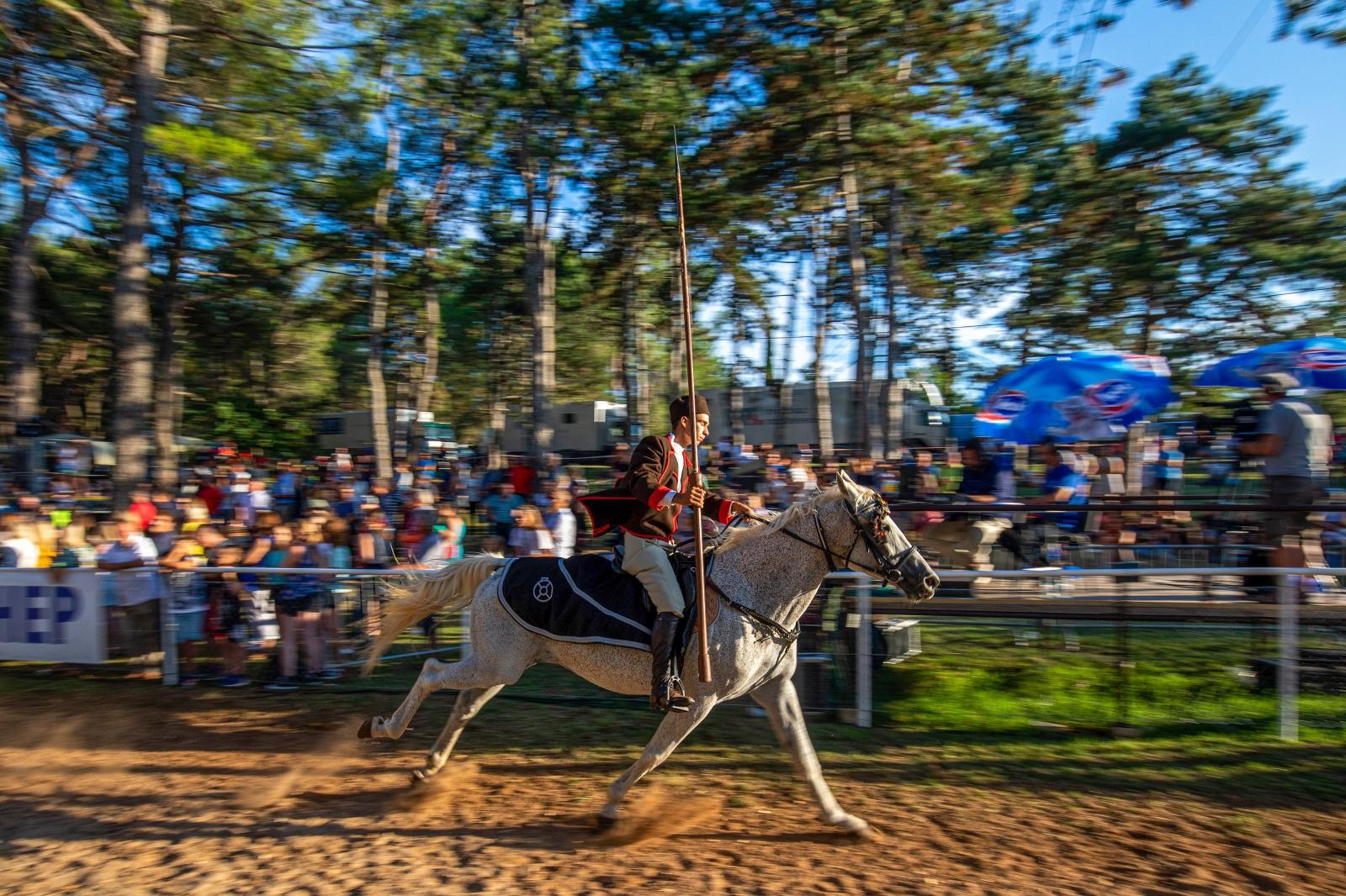 Barban: Antonio Osip slavodobitnik je 45. Trke na prstenac