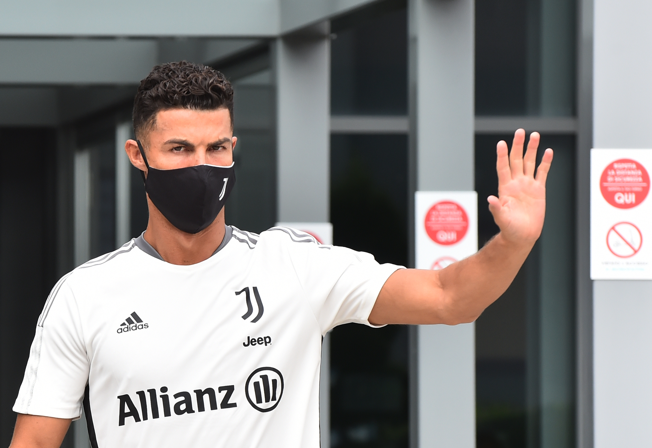 Juventus' Cristiano Ronaldo returns to Juventus medical centre