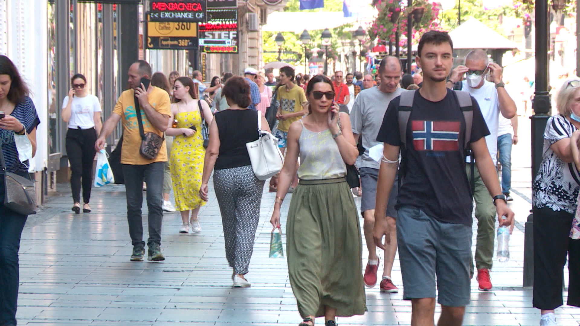 ljudi, šetnja, korona