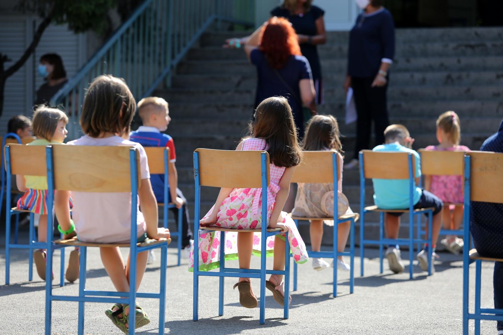 škola, prvašići, djeca, učenici