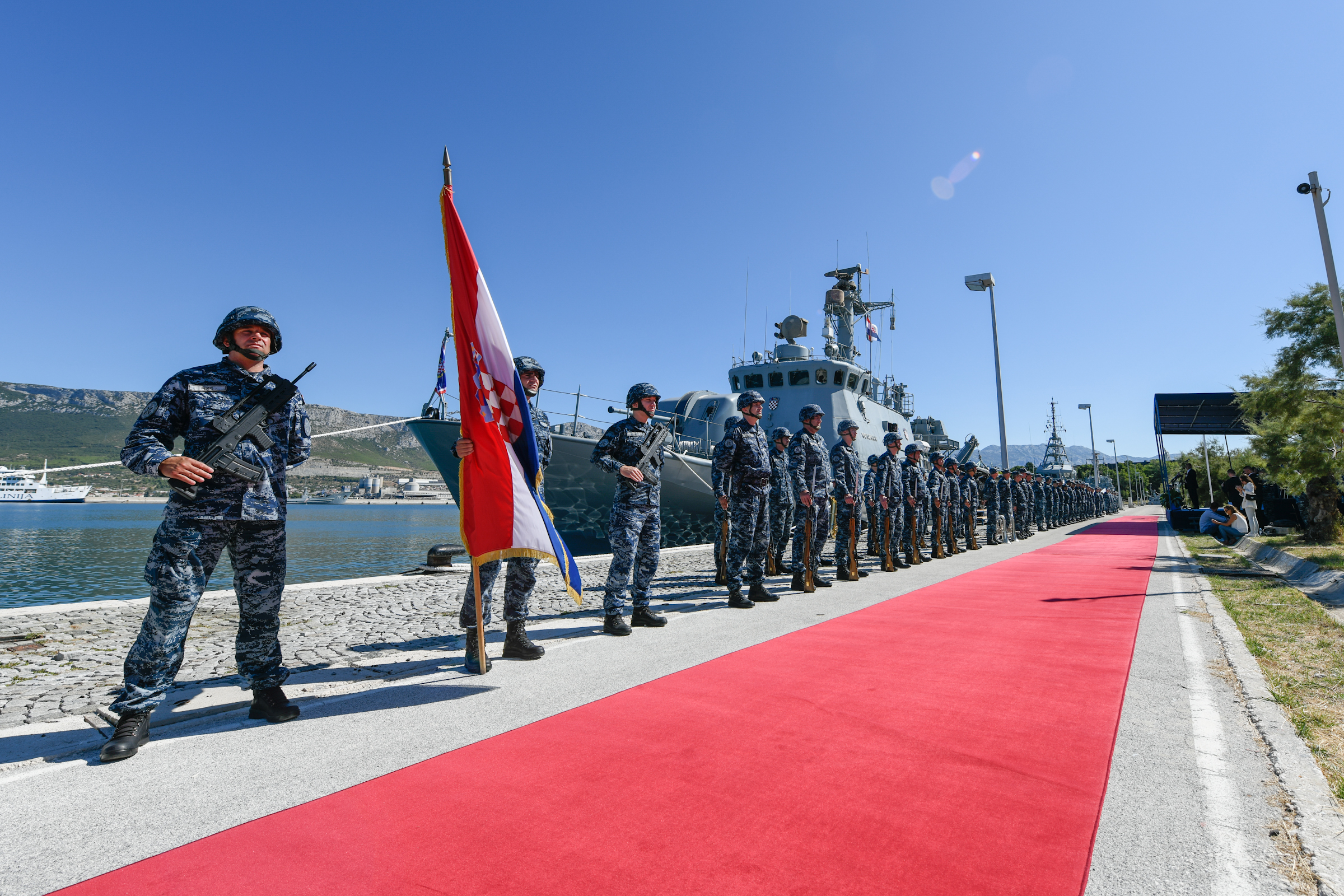 U Splitu svečano ispraćen 5. HRVCON u NATO operaciju potpore miru „Sea Guardian“