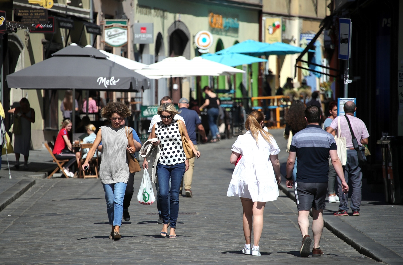 Zagreb: Sunčano poslijepodne u središtu grada