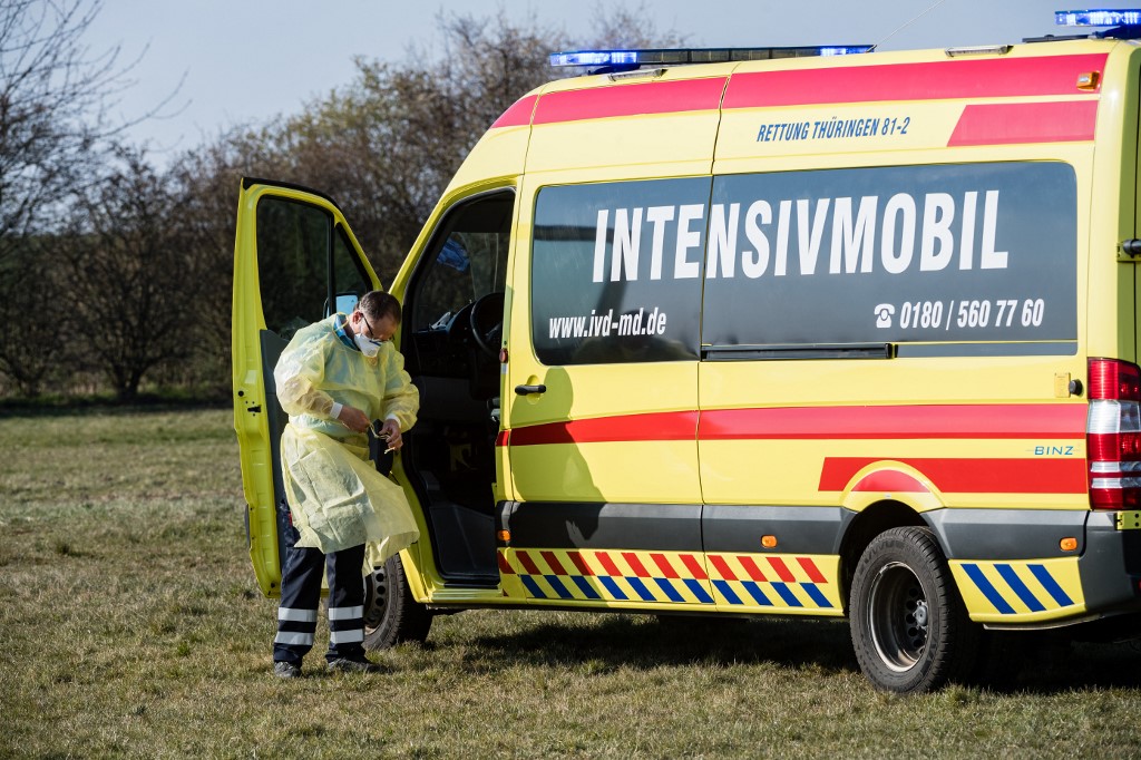 francuska, ambulanta, bolničar, hitna pomoć