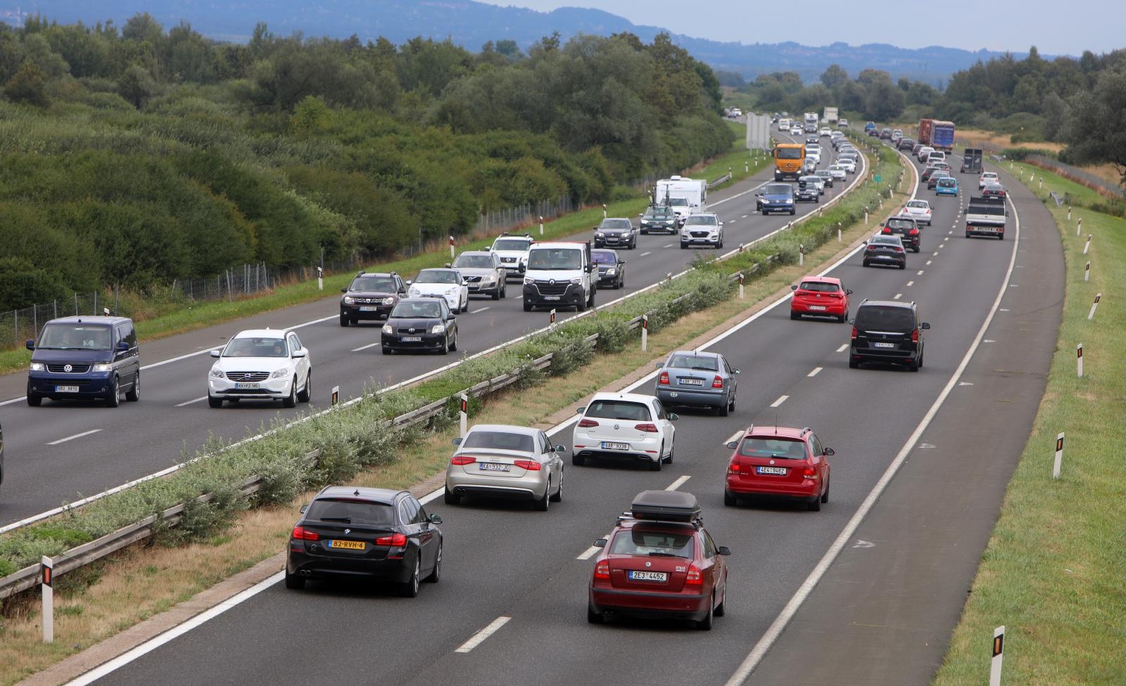 Pojačan promet na autocesti A1 između Zagreba i Karlovca