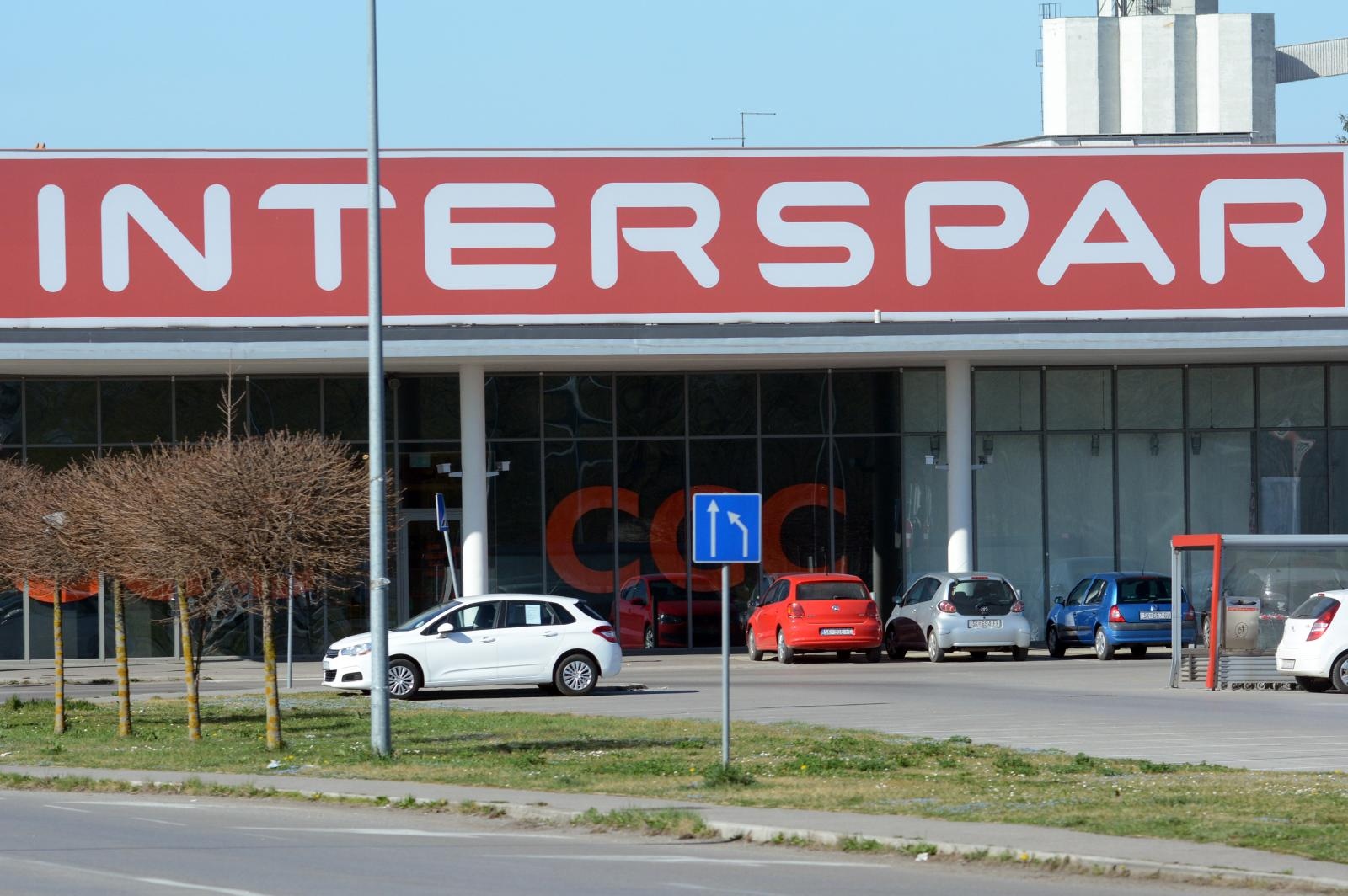 Spar, Interspar