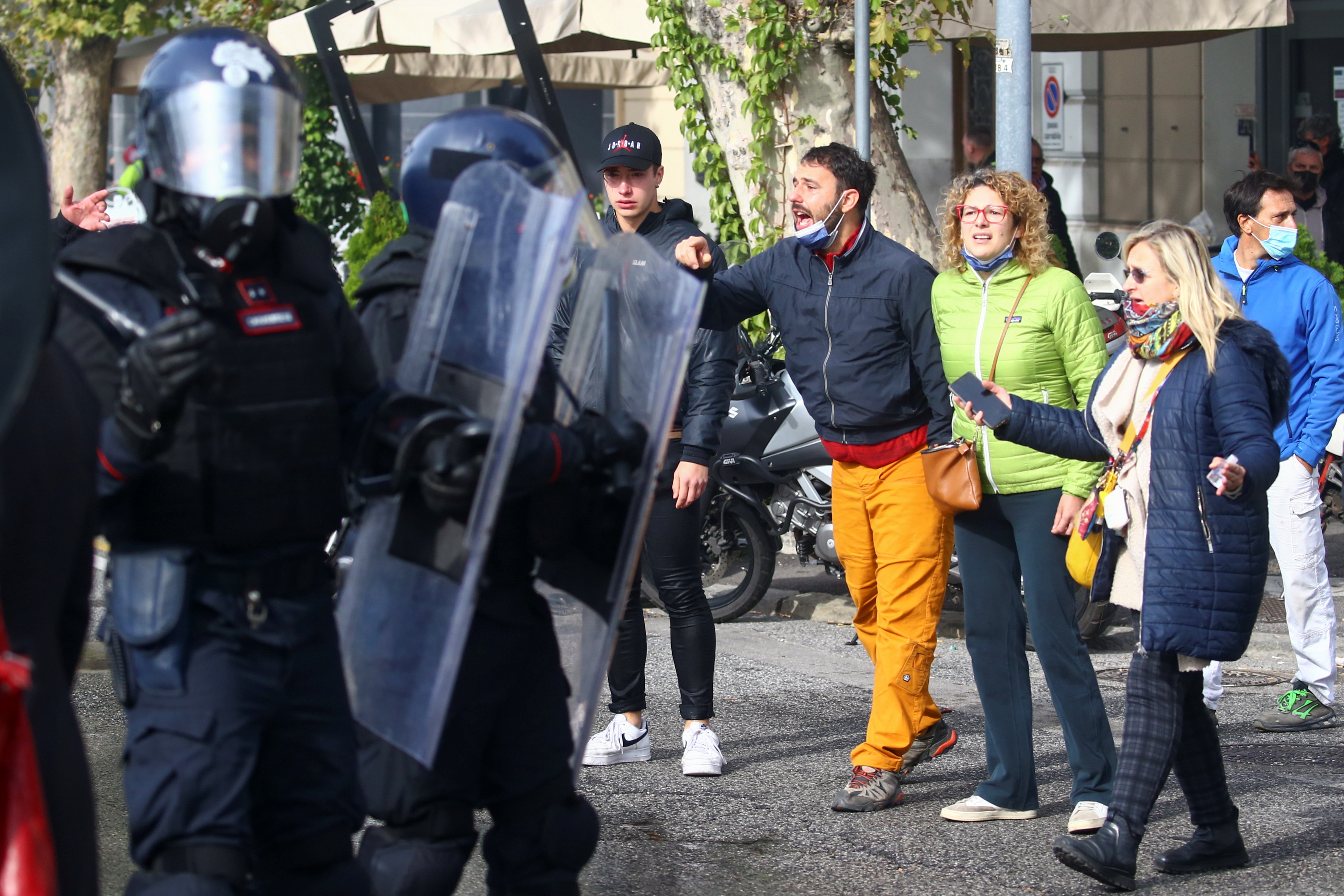 italija, covid potvrde, prosvjed