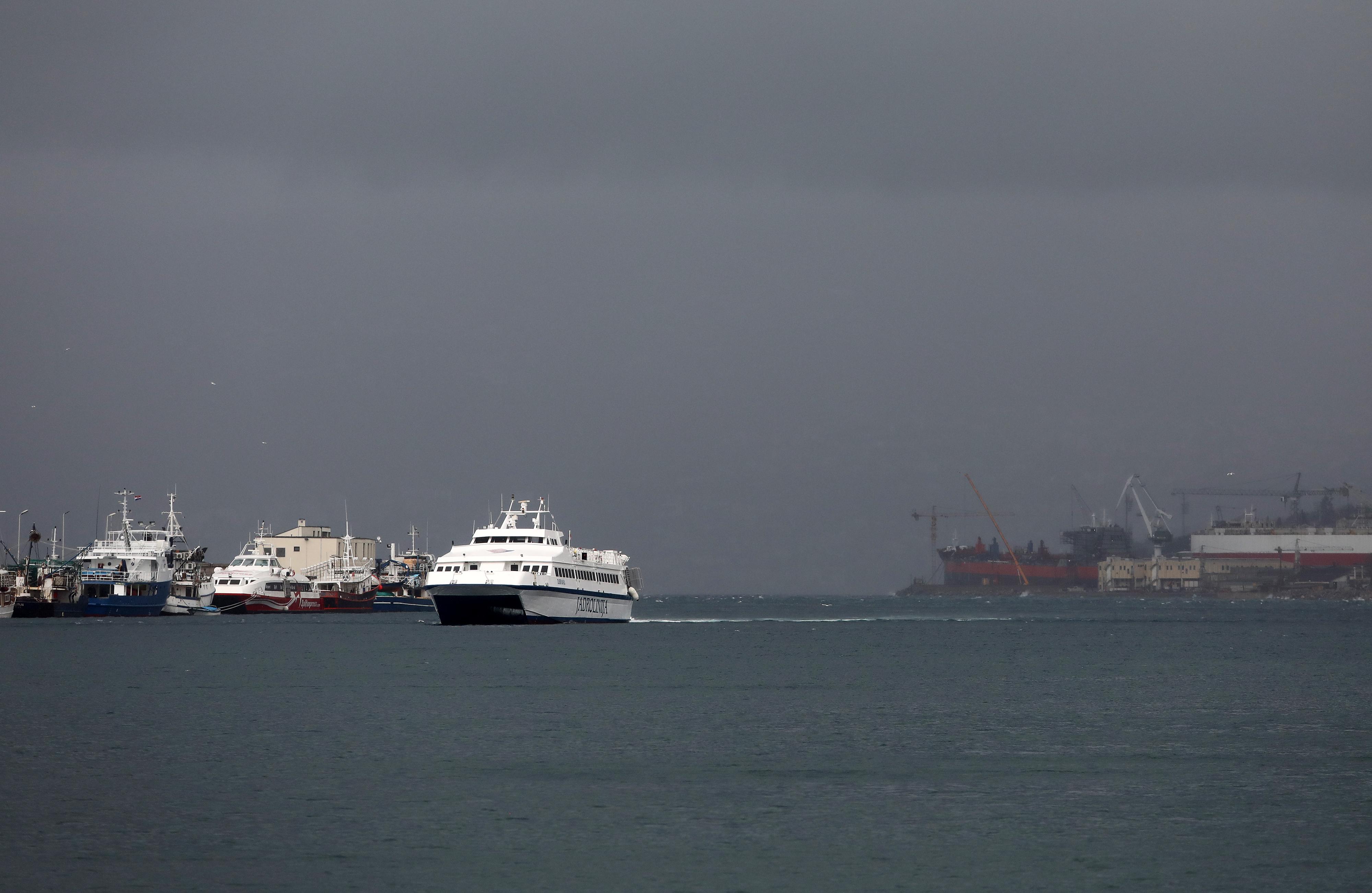 Jadrolinijin katamaran Dubravka