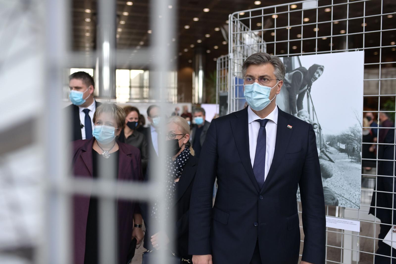 Izložba Sloboda se njegovim imenom zove otvorena je u Nacionalnoj i sveučilišnoj knjižnici u Zagrebu