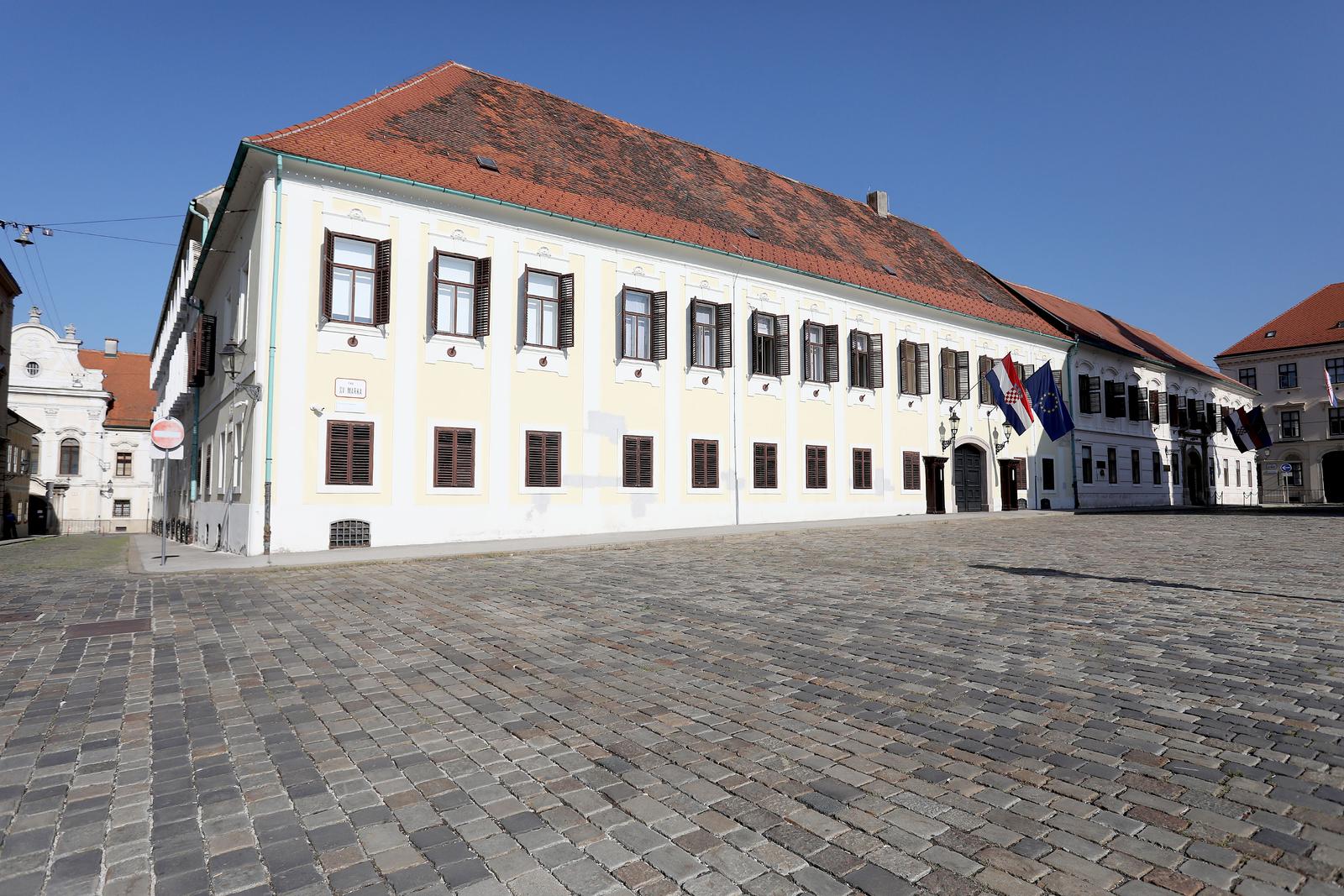 Ljetna stanka za Banske dvore