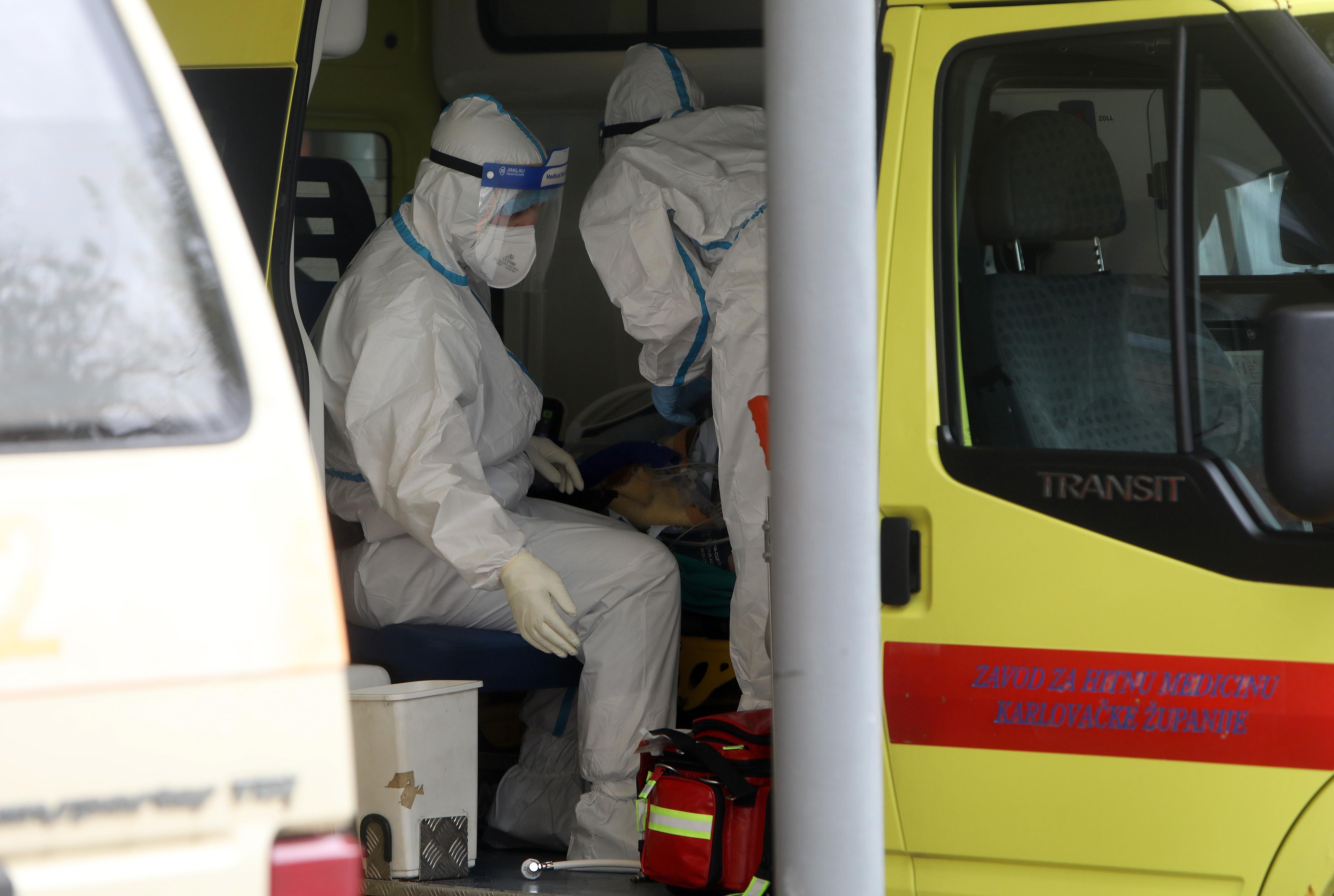 Karlovačka bolnica od danas smanjuje “hladni” program, nema pregleda za sve koji nisu hitni