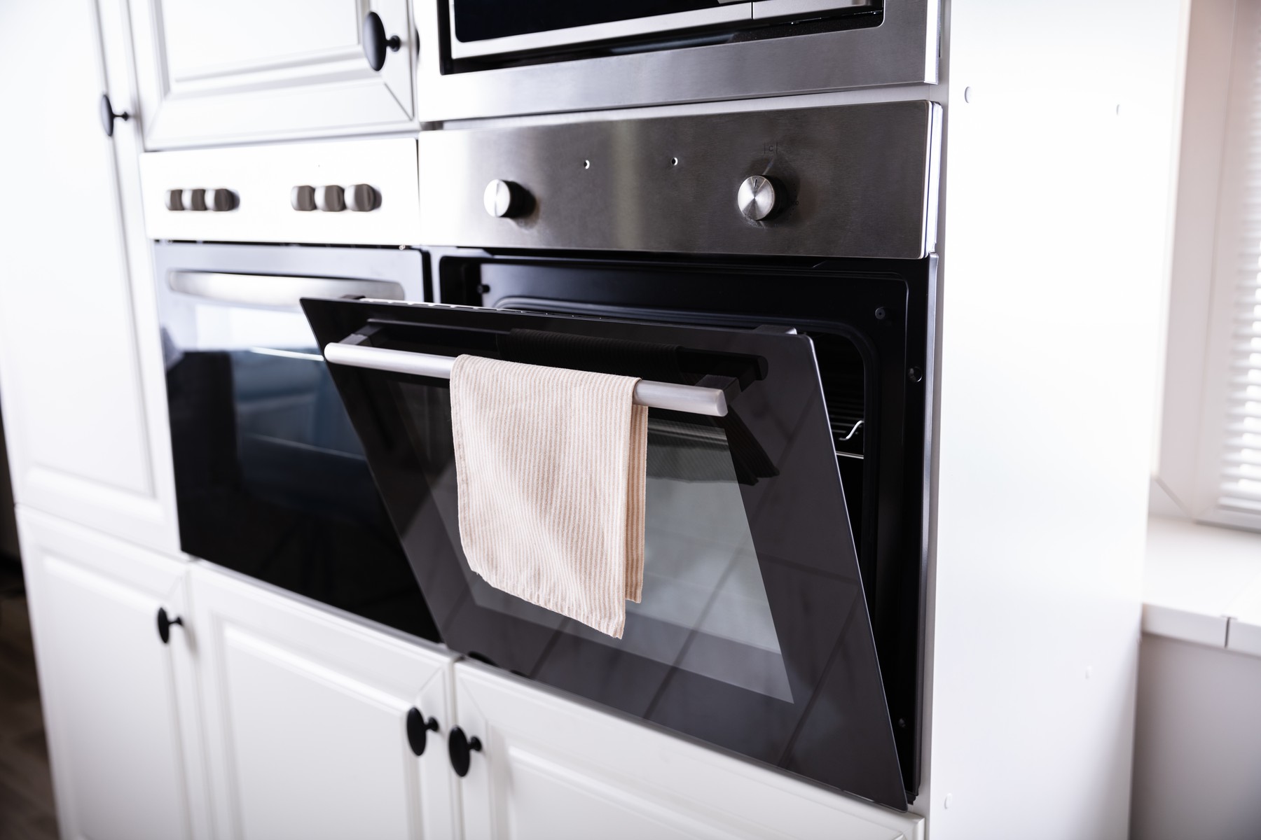 New Electric Oven In Kitchen