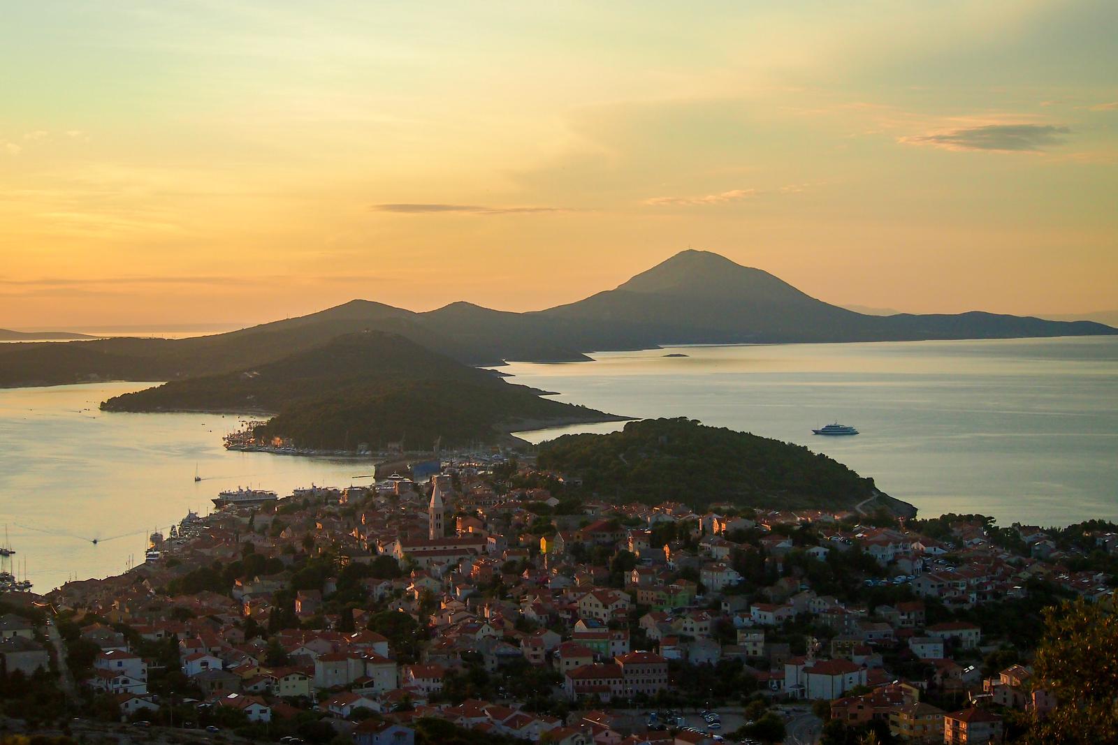 Zalazak sunca iznad Malog Lošinja