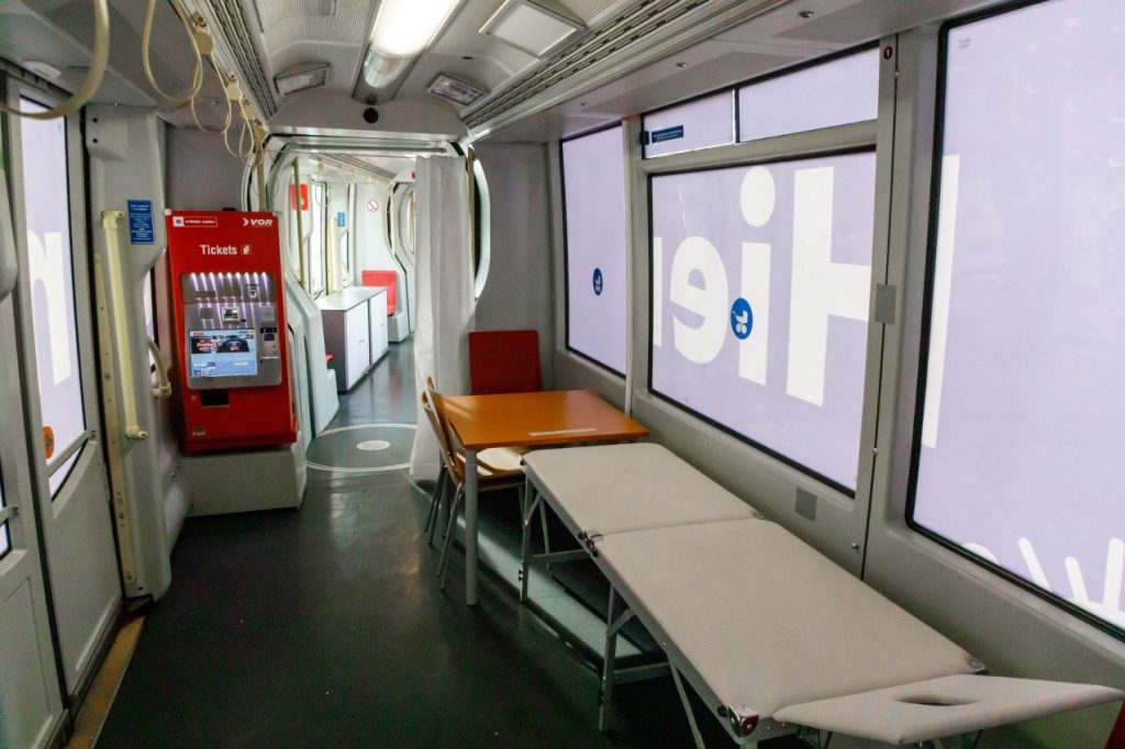 1638460337-thumbnail_Unutrasnjost-tramvaja-za-cijepljenje-©-Wiener-Linien_Robert-Peres-1024x682.jpg