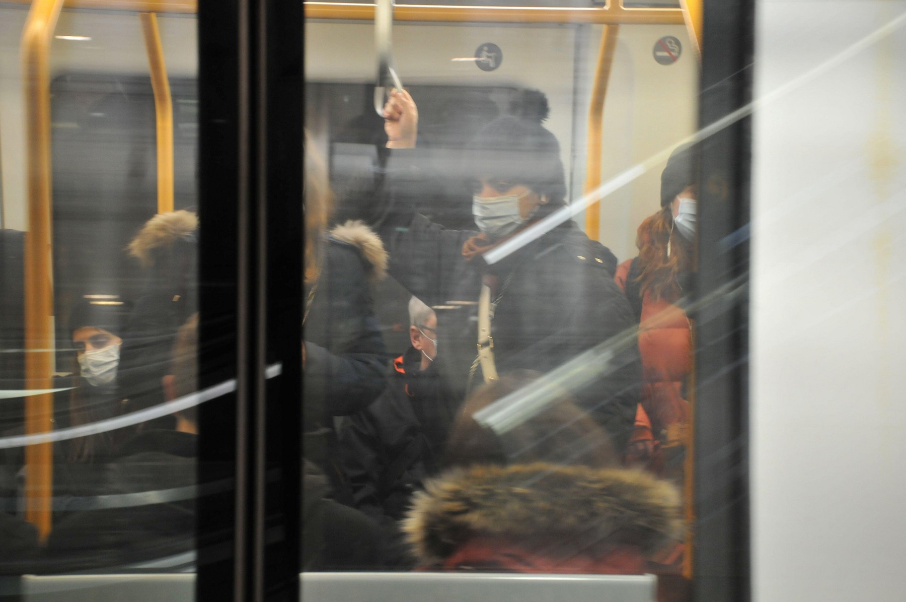 Copenhagen/Denmark./02 December  2021/ Face mask is mandatory on allpublic transport system in shopping center and grocery stores and helth places corona pssport and covid-10 vaccination in Copenhagen Denmark.   (Photo..Francis Joseph Dean/Dean Pictures)