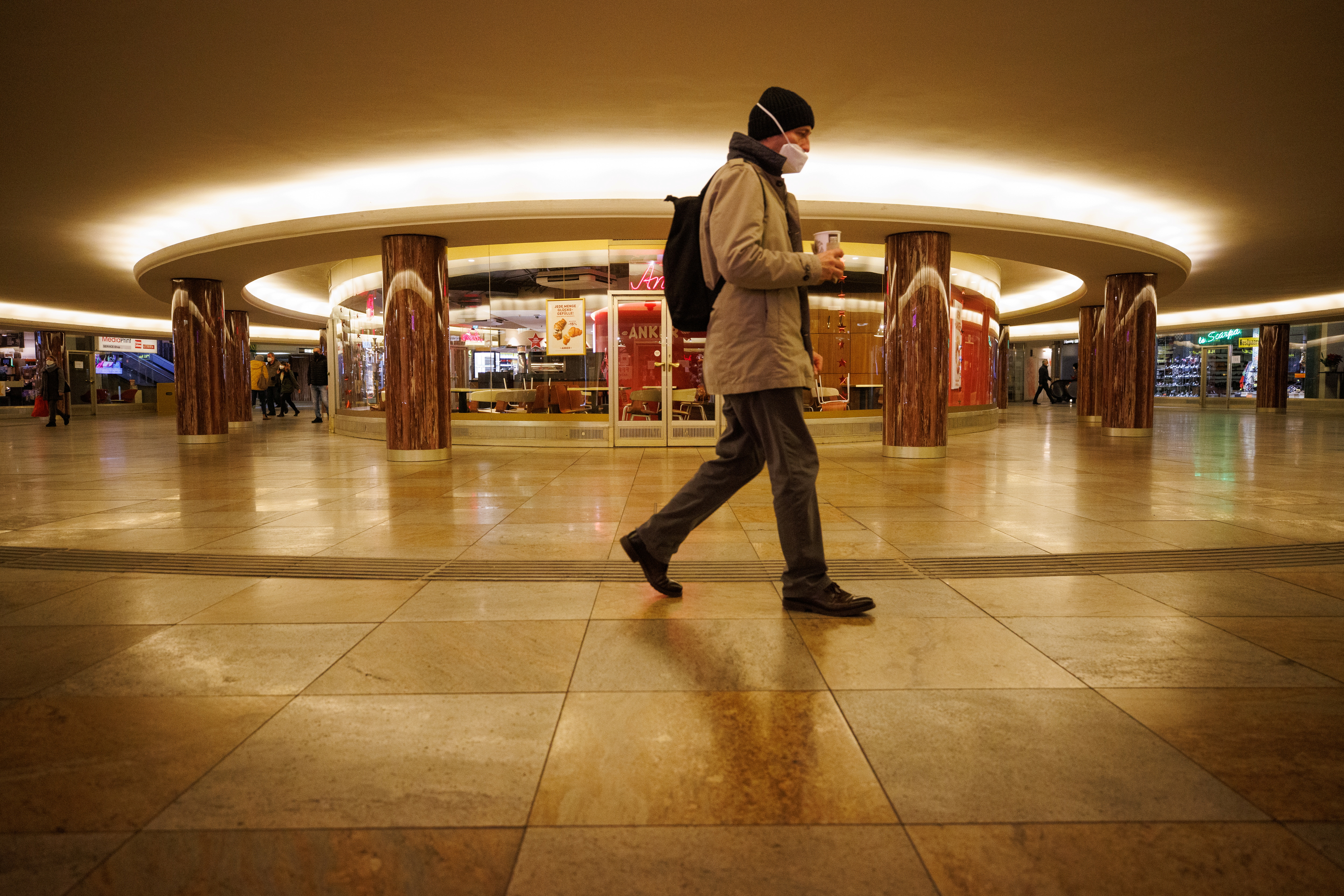 covid, koronavirus, omikron, zaštitne maske, maska