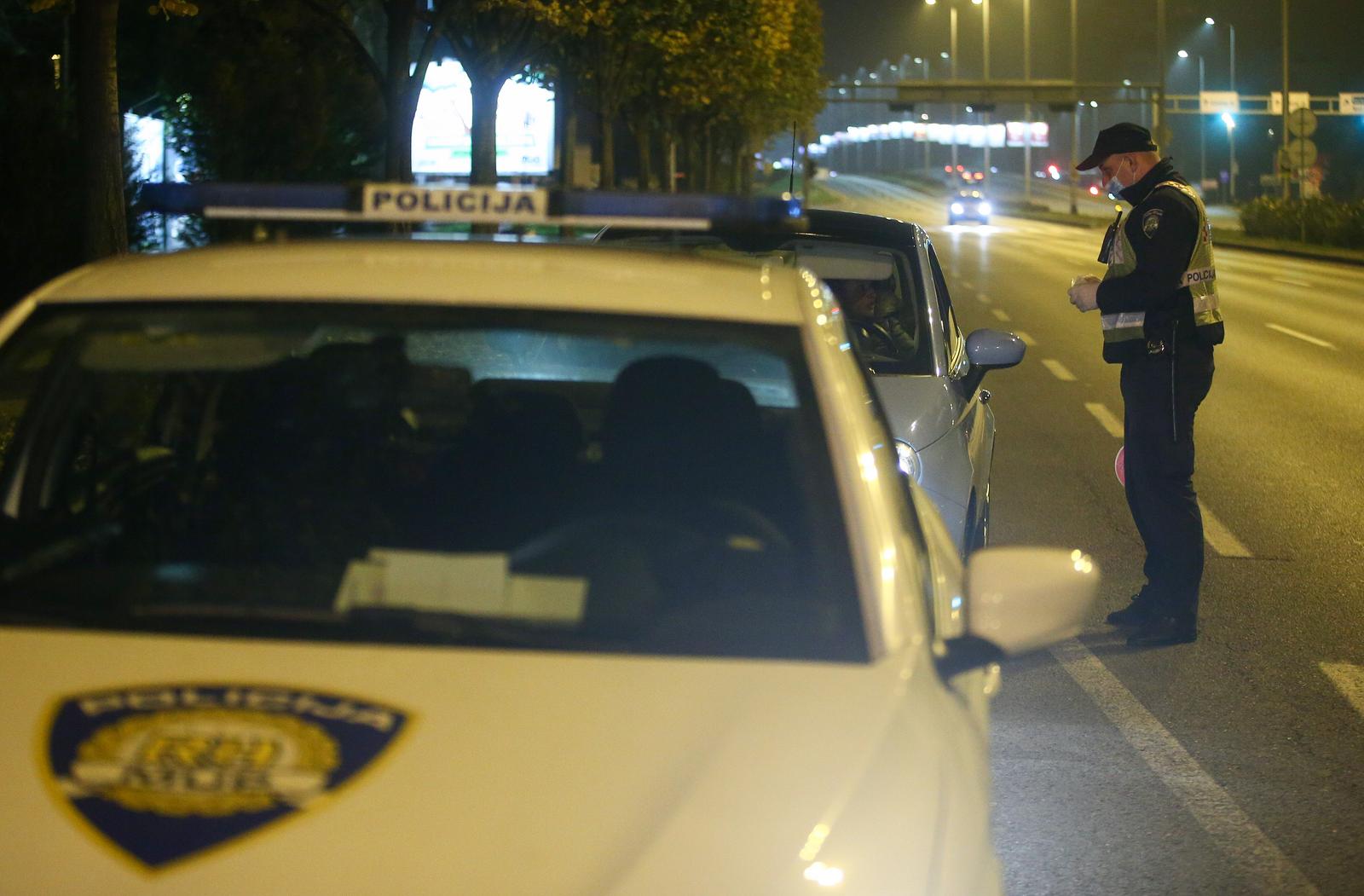 policija, policajac, policijski auto, prometna policija