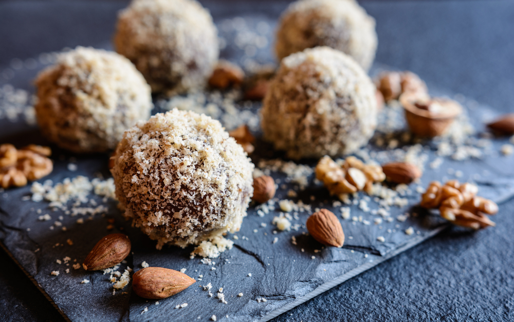Unbaked,Sweet,Balls,Made,Of,Walnut,,Cocoa,And,Almond