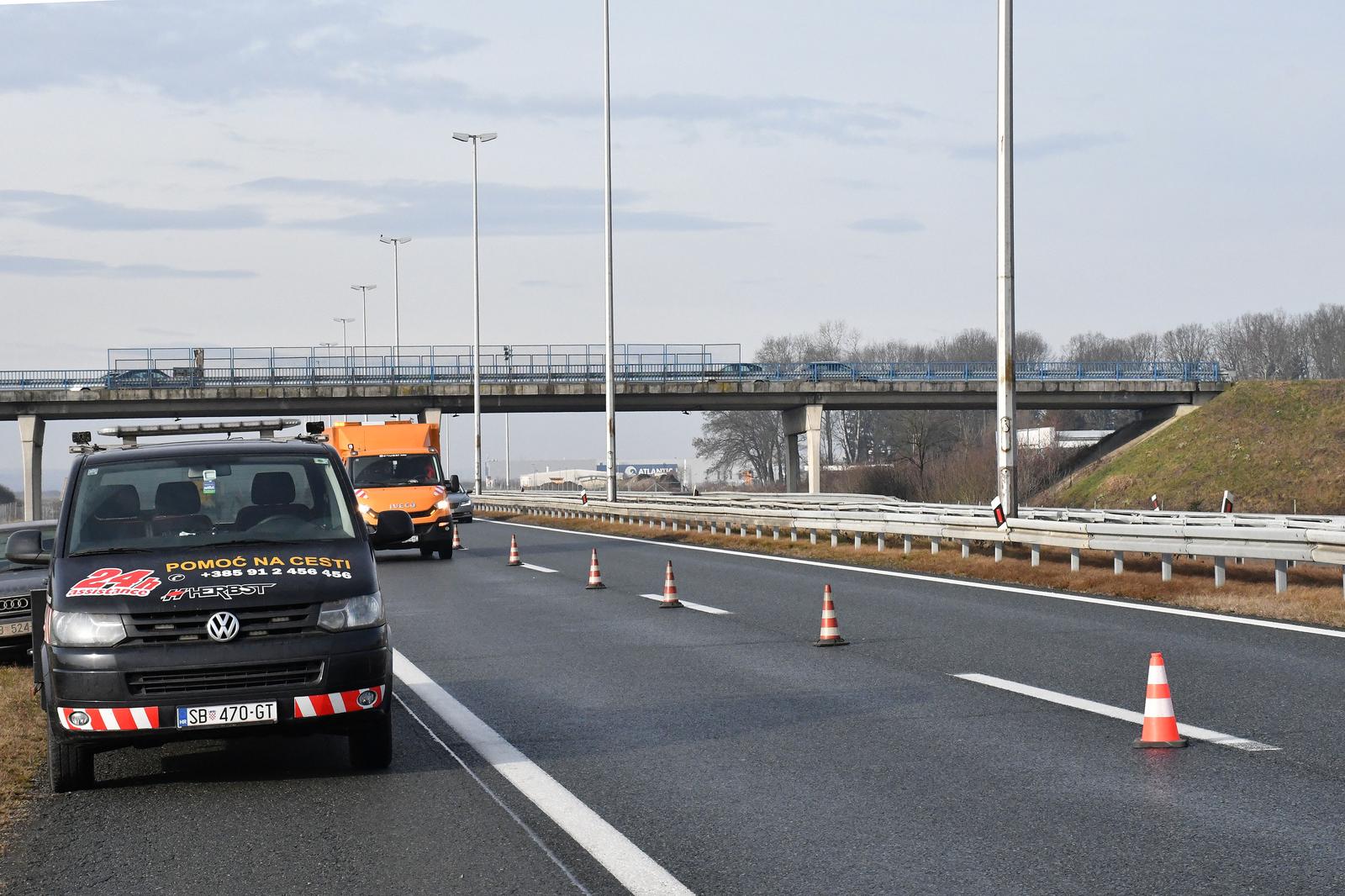 Prometna nesreća na autocesti A3 Bregana-Lipovac između čvorova Okučani i Nova Gradiška