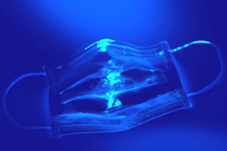 svjetleća maska, maska koja svijetli,