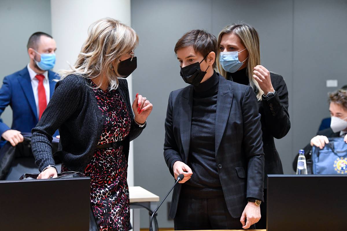 JADRANKA JOKSIMOVIC, ANA BRNABIC