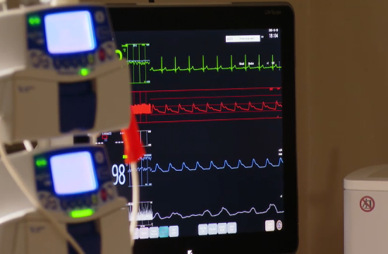 1637421996-monitor-covid-550x360