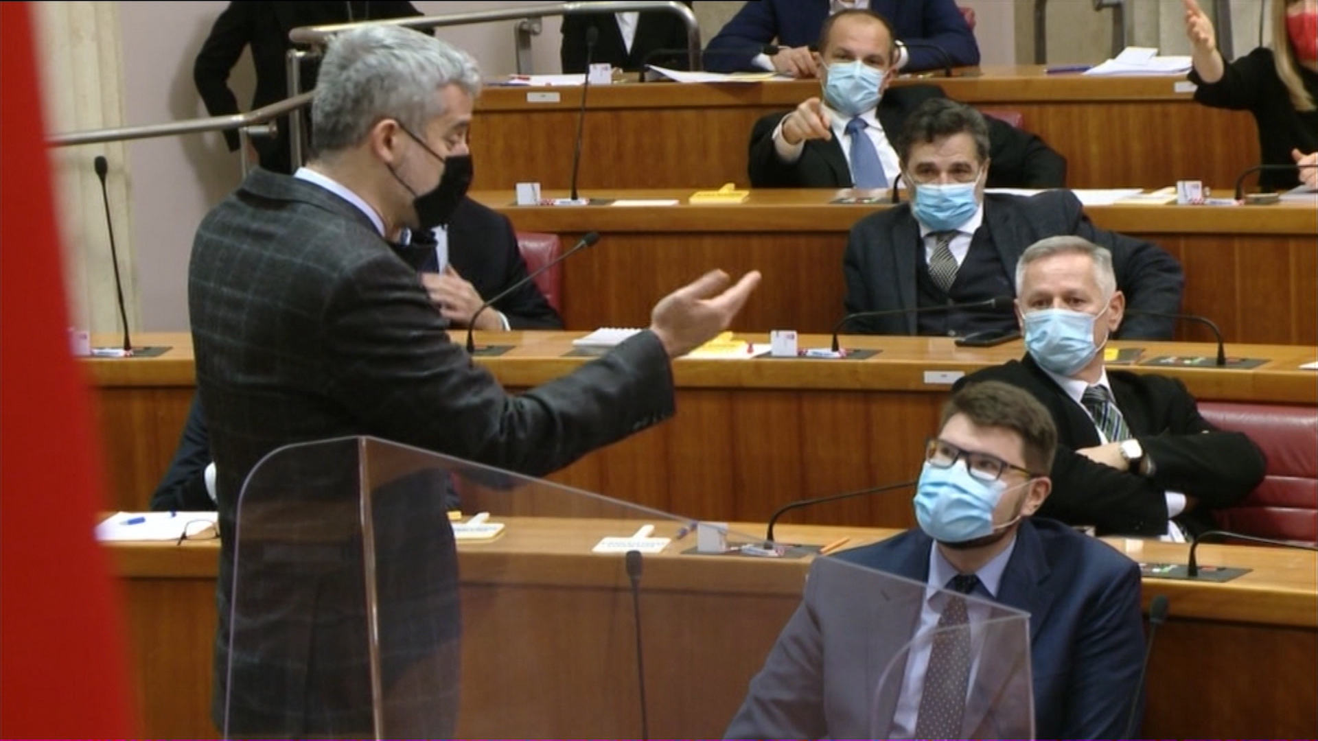 peđa grbin, nino raspudić