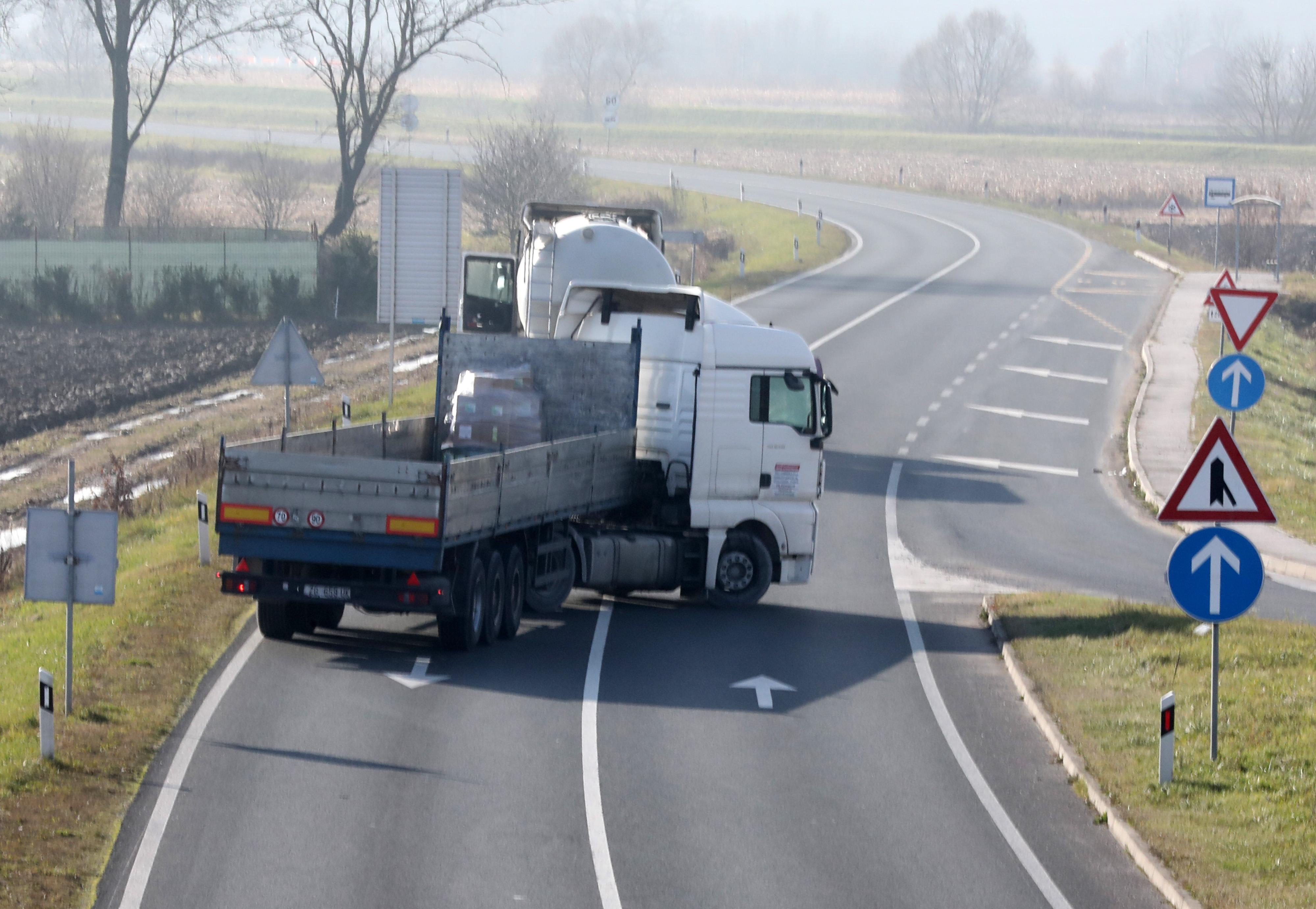 prometna nesreća, kamion