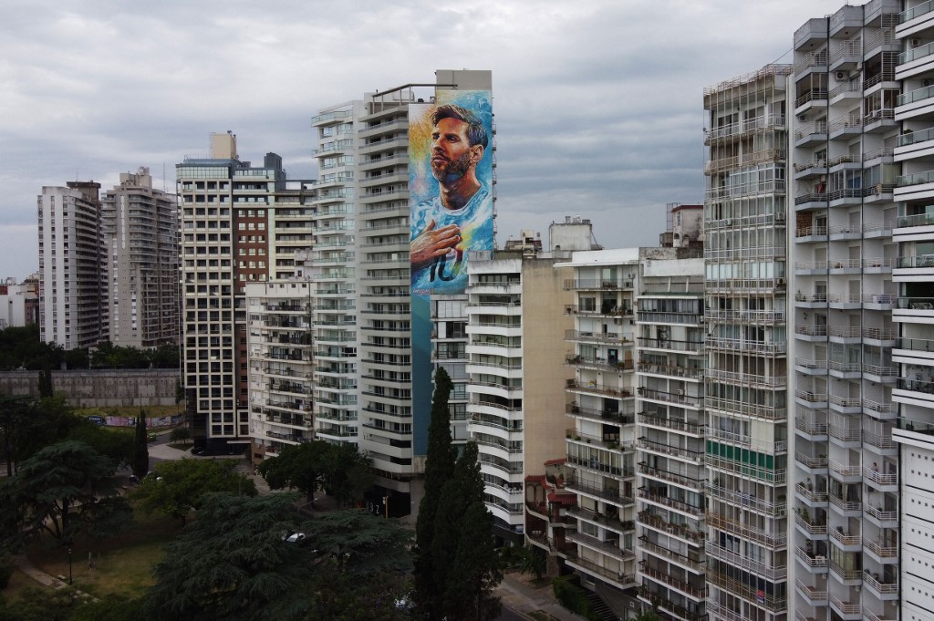 messi mural
