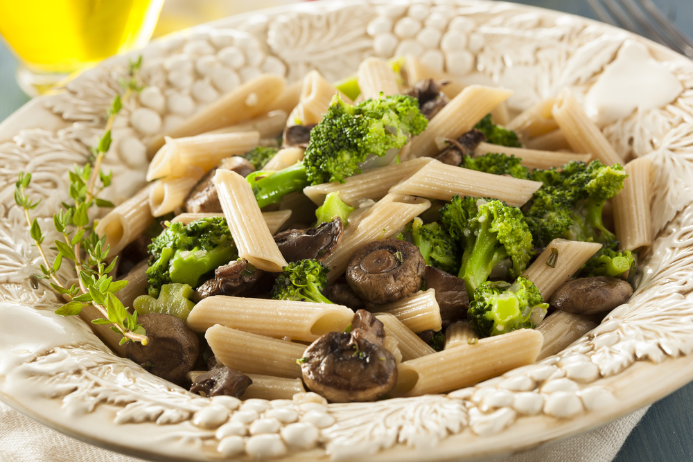 Homemade,Broccoli,And,Parmesan,Pasta,With,Mushrooms