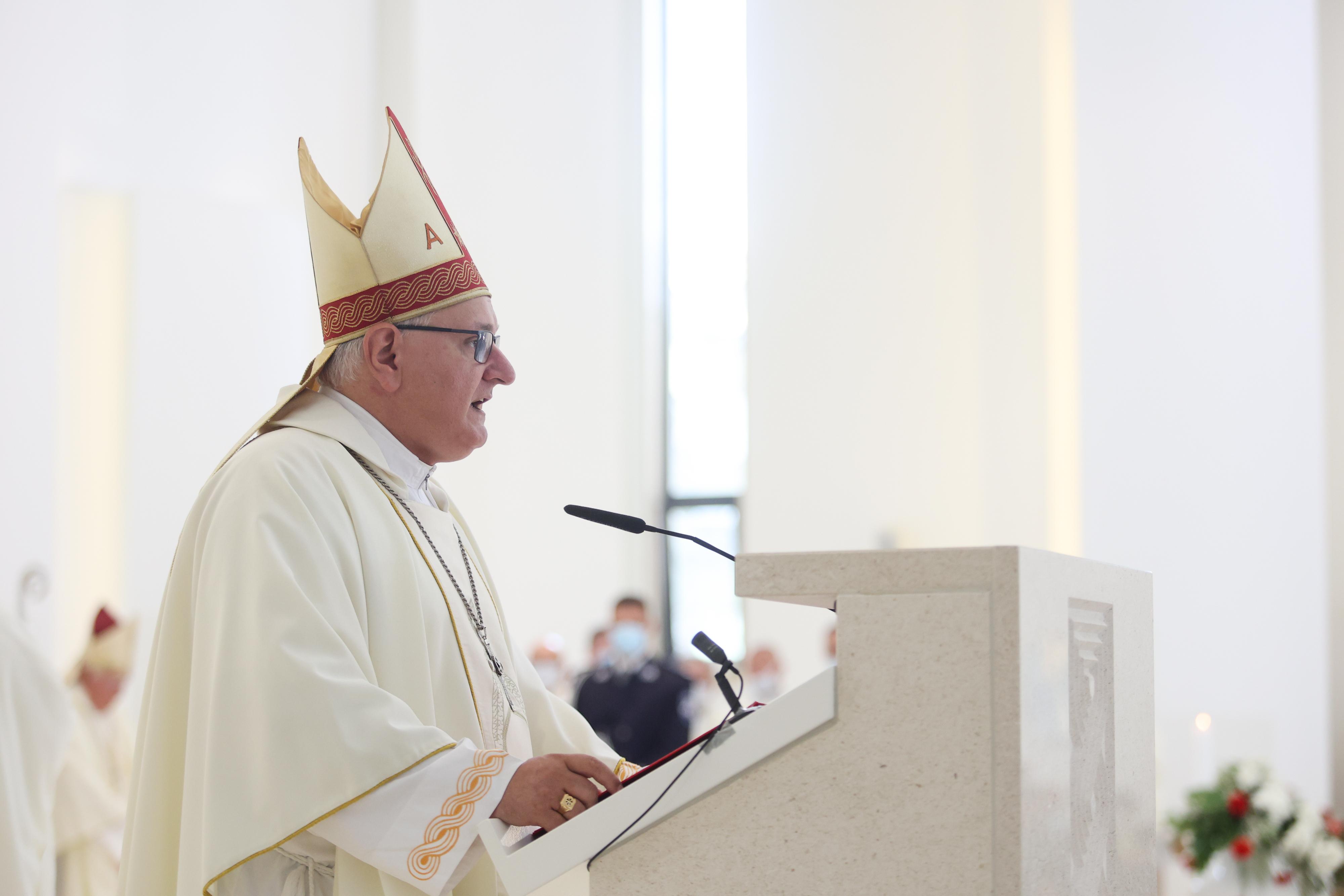 Knin: Sveta misa za Domovinu u crkvi Gospe Velikog Hrvatskog Krsnog Zavjeta