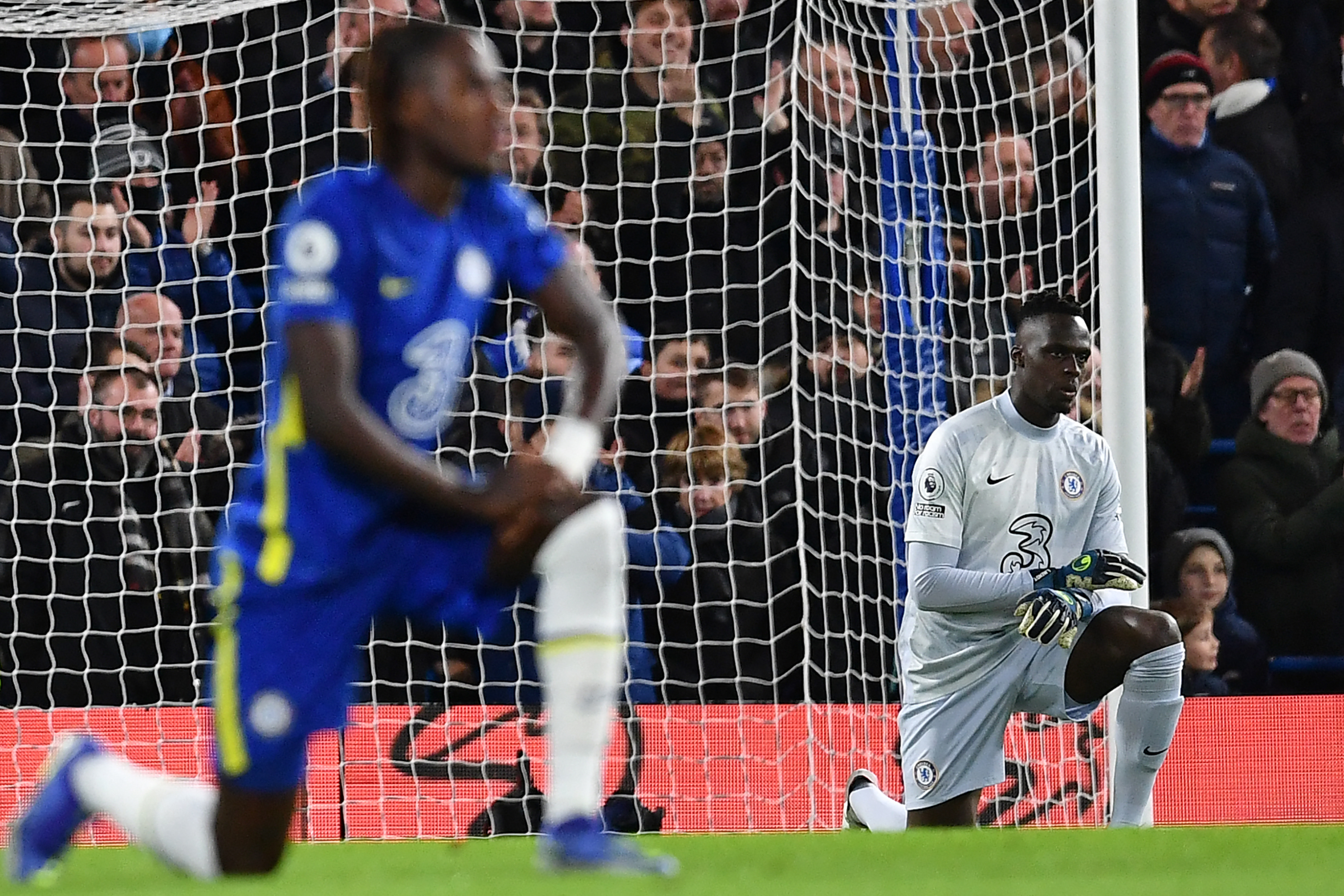 FBL-ENG-PR-CHELSEA-MAN UTD