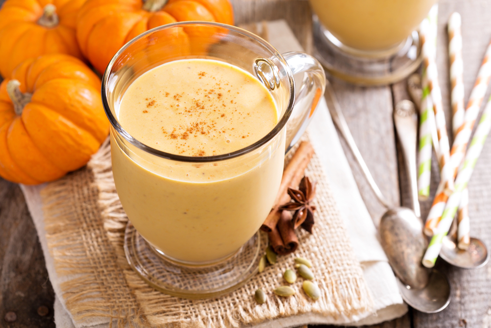 Pumpkin,Smoothie,With,Oatmeal,And,Cinnamon,For,Breakfast