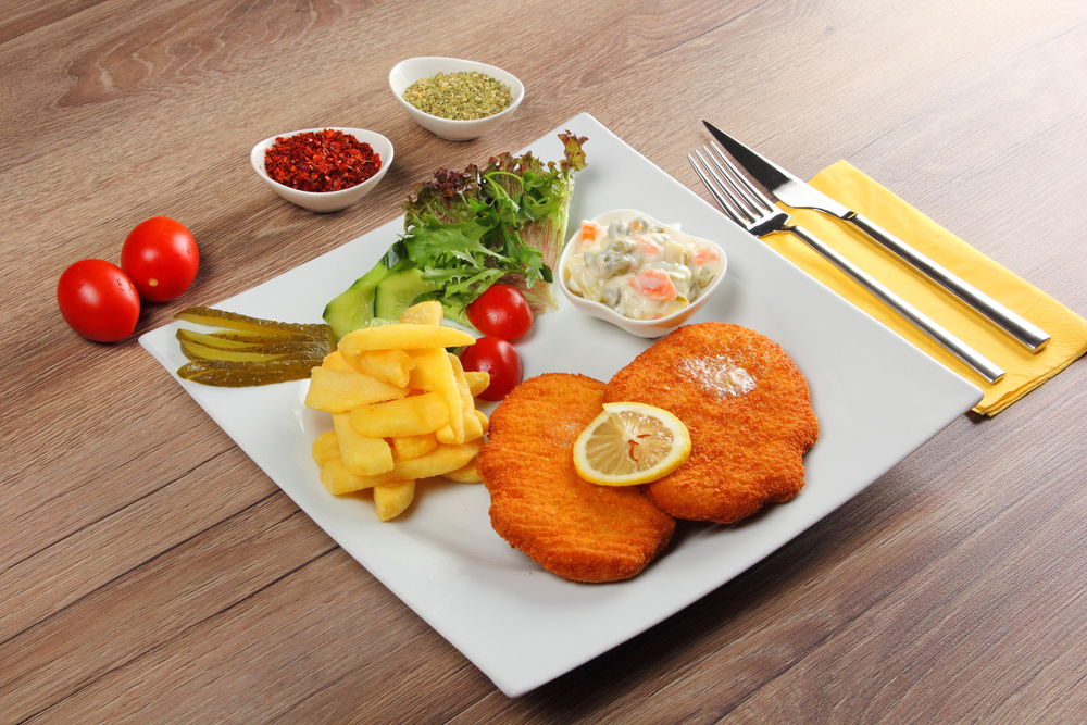 Chicken,Schnitzel,In,The,Restaurant,Menu