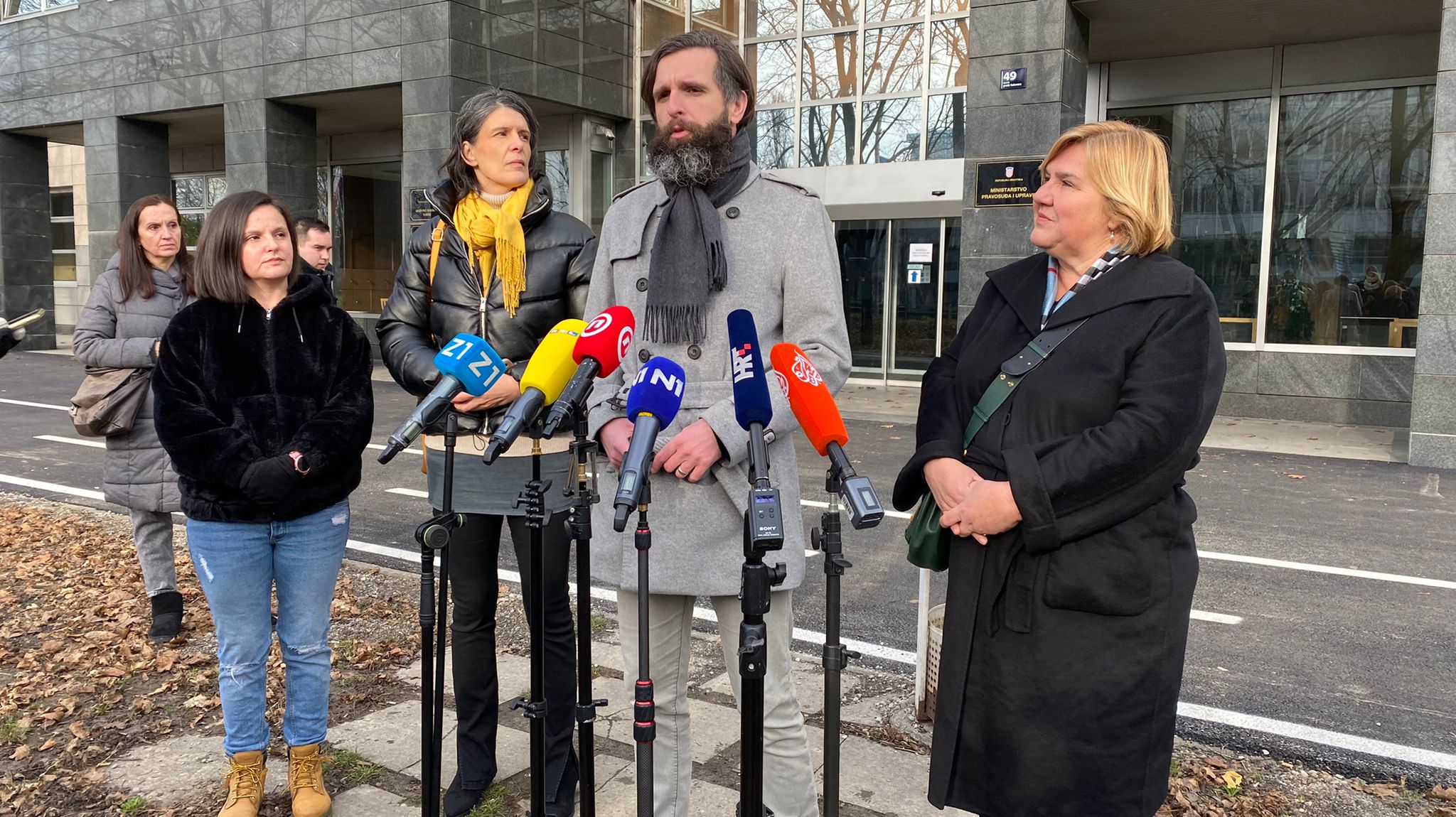 u ime obitelji, roditelj odgojitelj