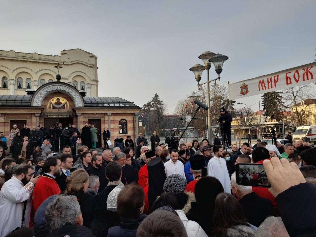 1641717926-download-11-1024x768