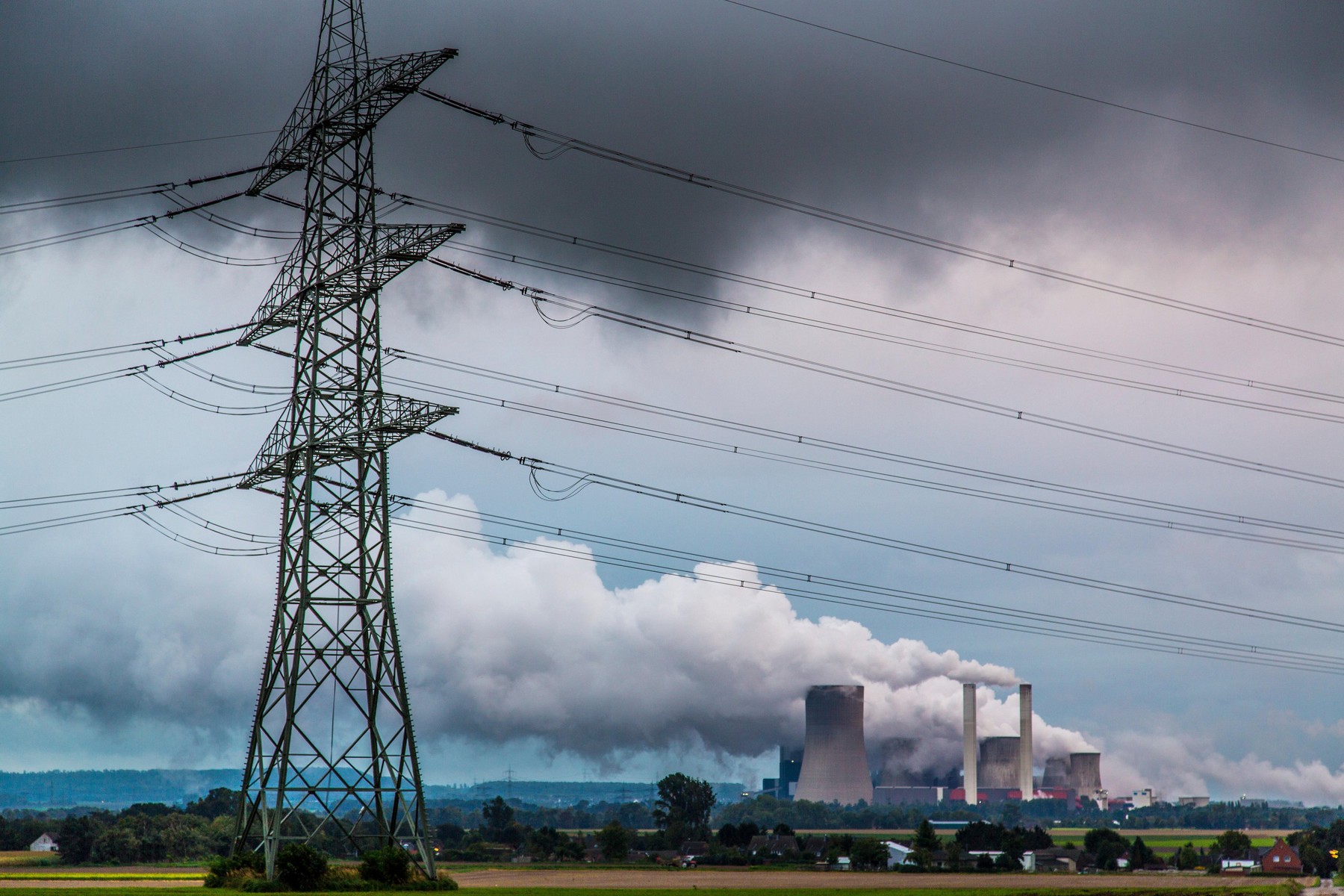 lignite-fired power plant, energy production, with lots of CO2 exhaust, of RWE Power AG,  in Bergheim-Niederaußem