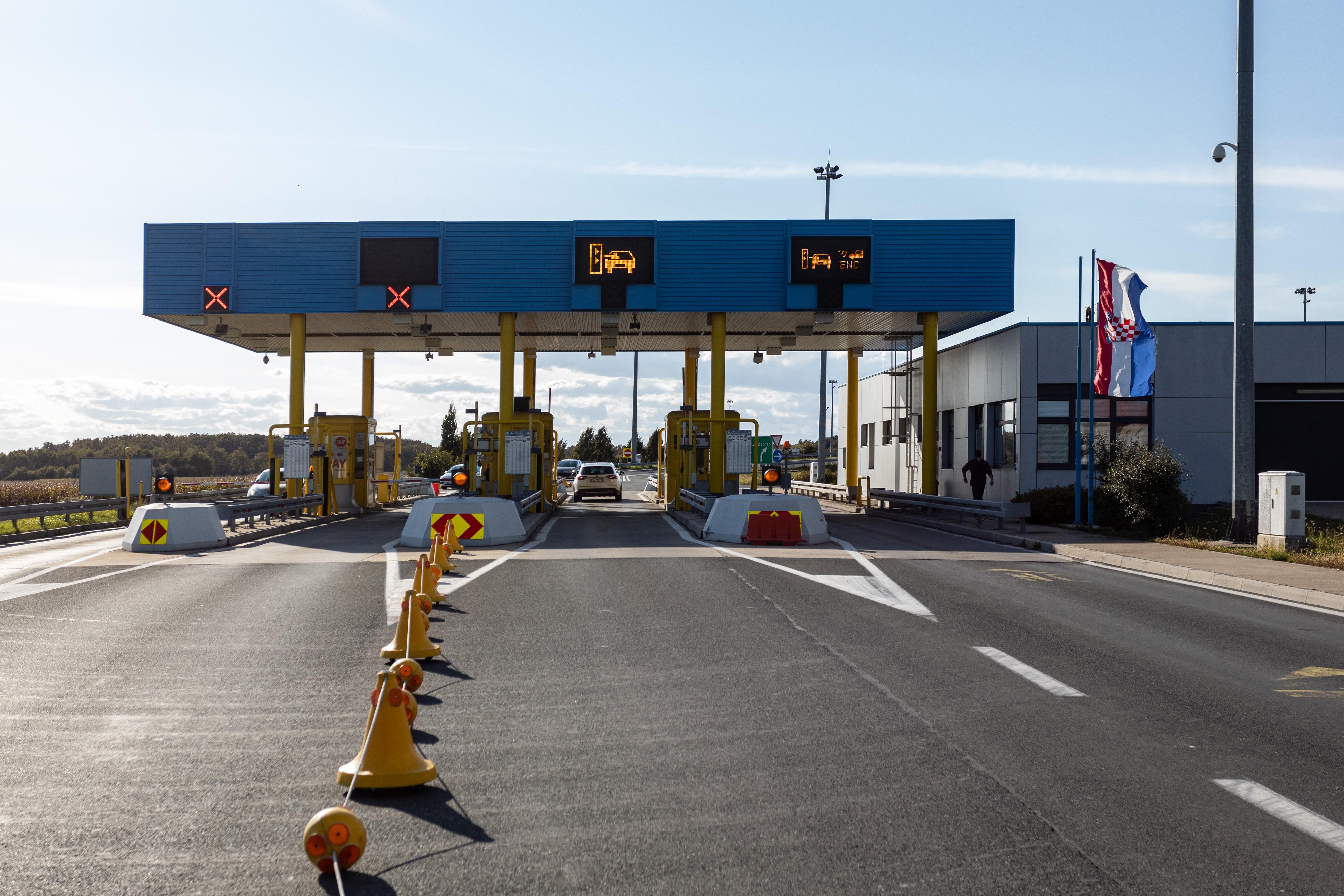 cestarina, naplatna postaja, naplatne kućice, naplata cestarine, putarina,