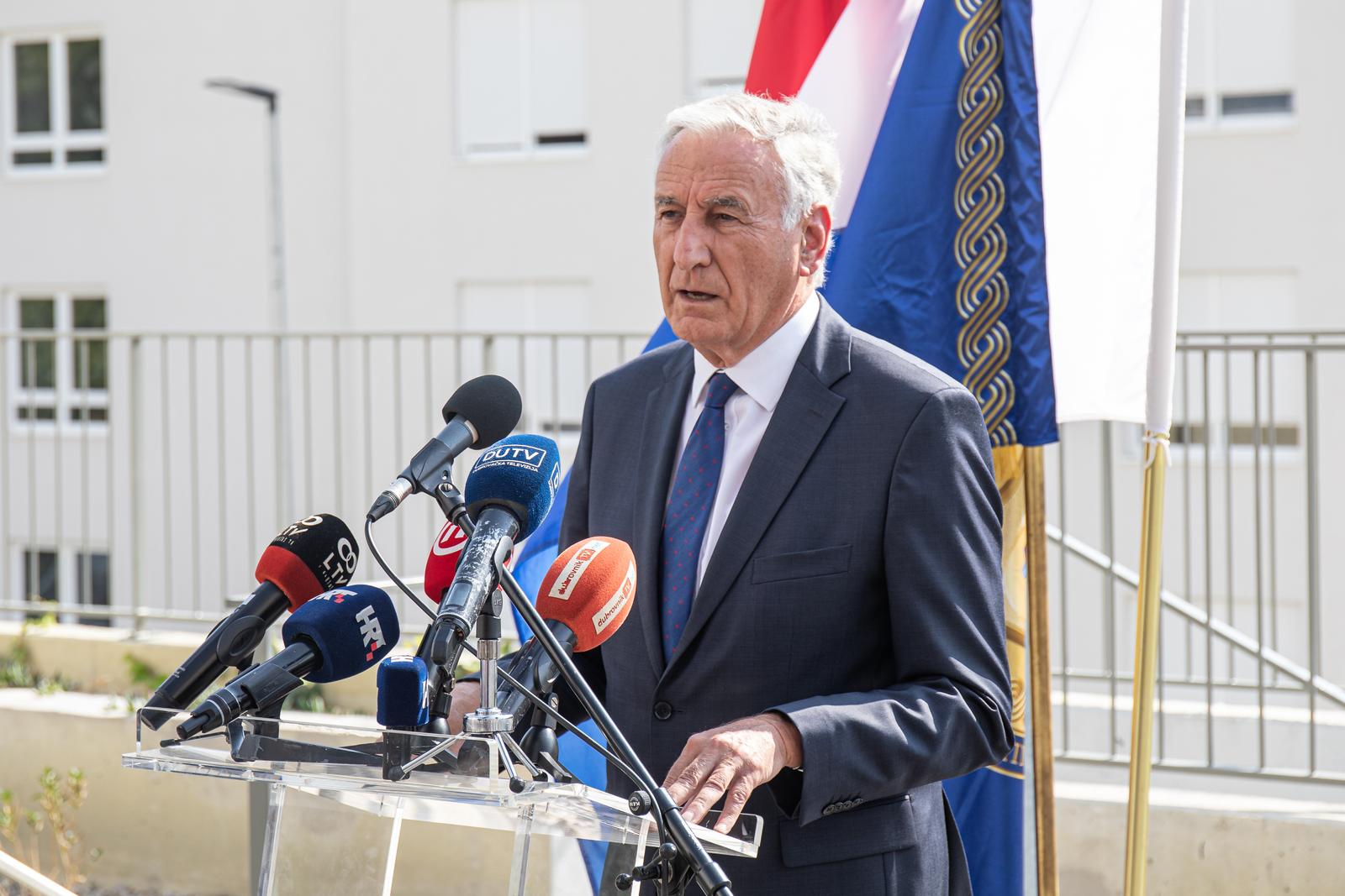 Dubrovnik: Svečano uručenje ključeva 65 stanova hrvatskim ratnim vojnim invalidima