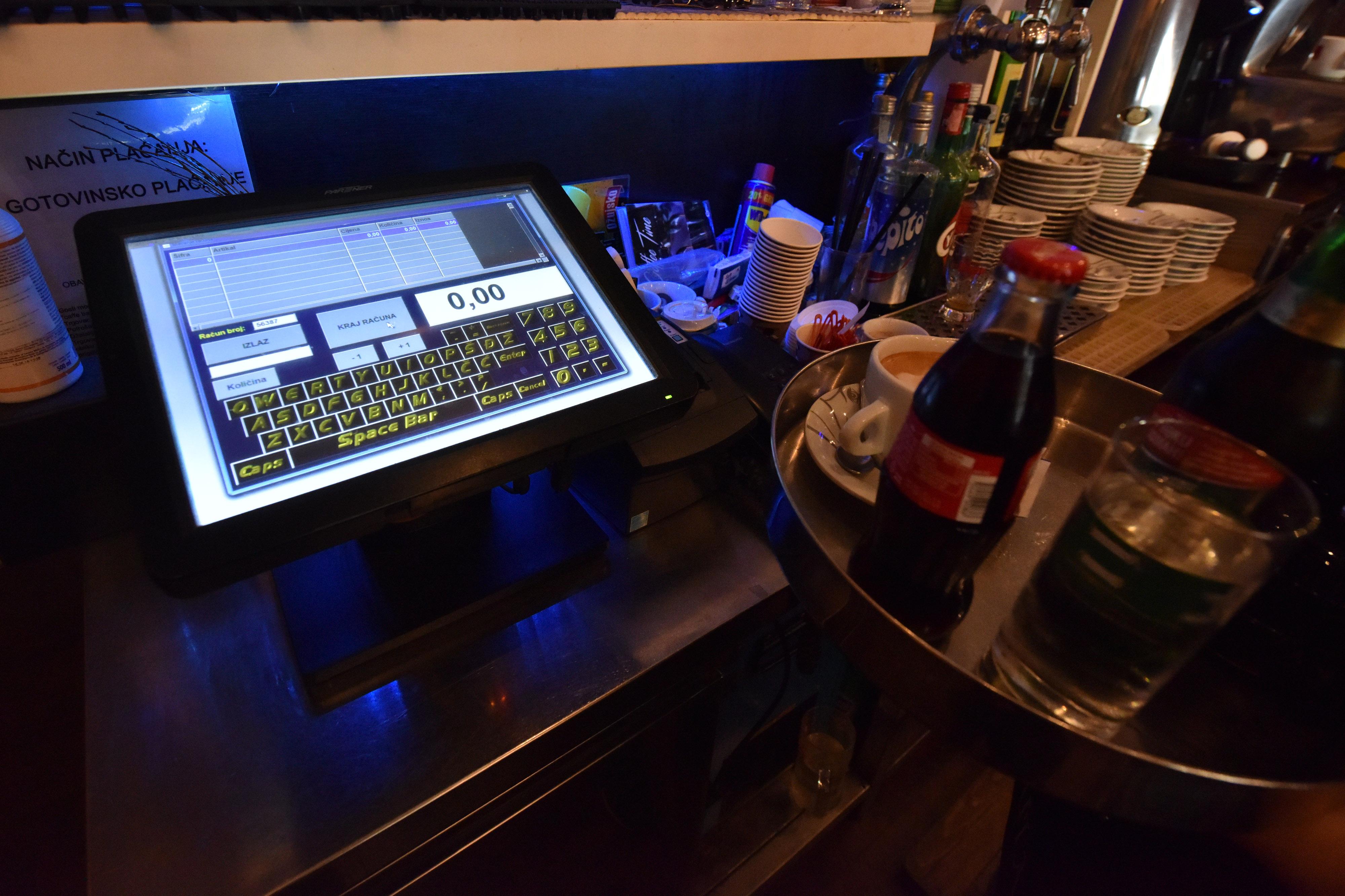 Fiskalna blagajana, blagajna, fiskalizacija, kafić,
