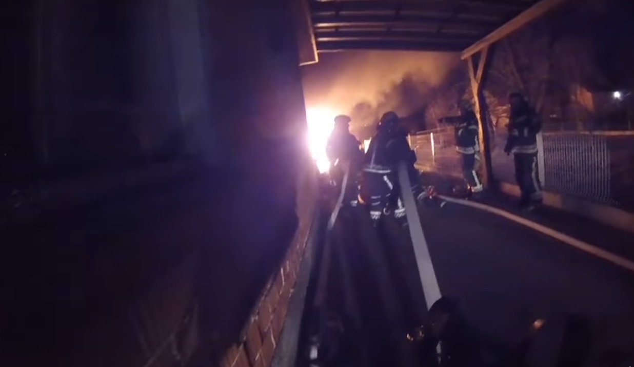 vatrogasci, požar, sesvete