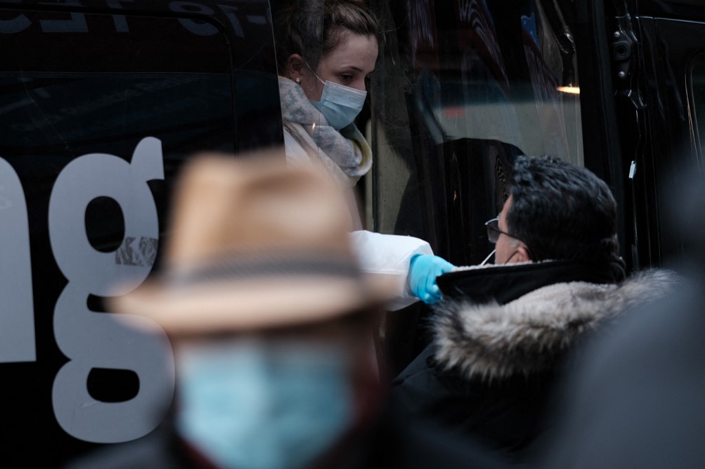 testiranje, koronavirus, covid, maska, pandemija