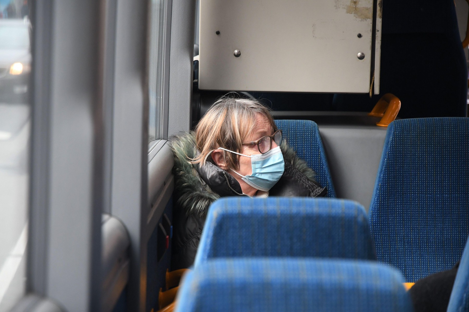 Copenhagen/Denmark./31 January 2022/.Denmark will emove all corona restrictions from 1 February 2022,f covid-19 face masks and coronapassport ,oly airtravel requires face mask and covid-19 vacines etc etc. (Photo..Francis Dean/Dean Pictures)