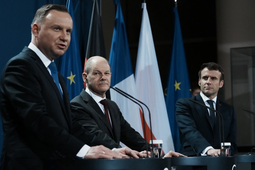 andrzej duda, olaf scholz, emmanuel macron