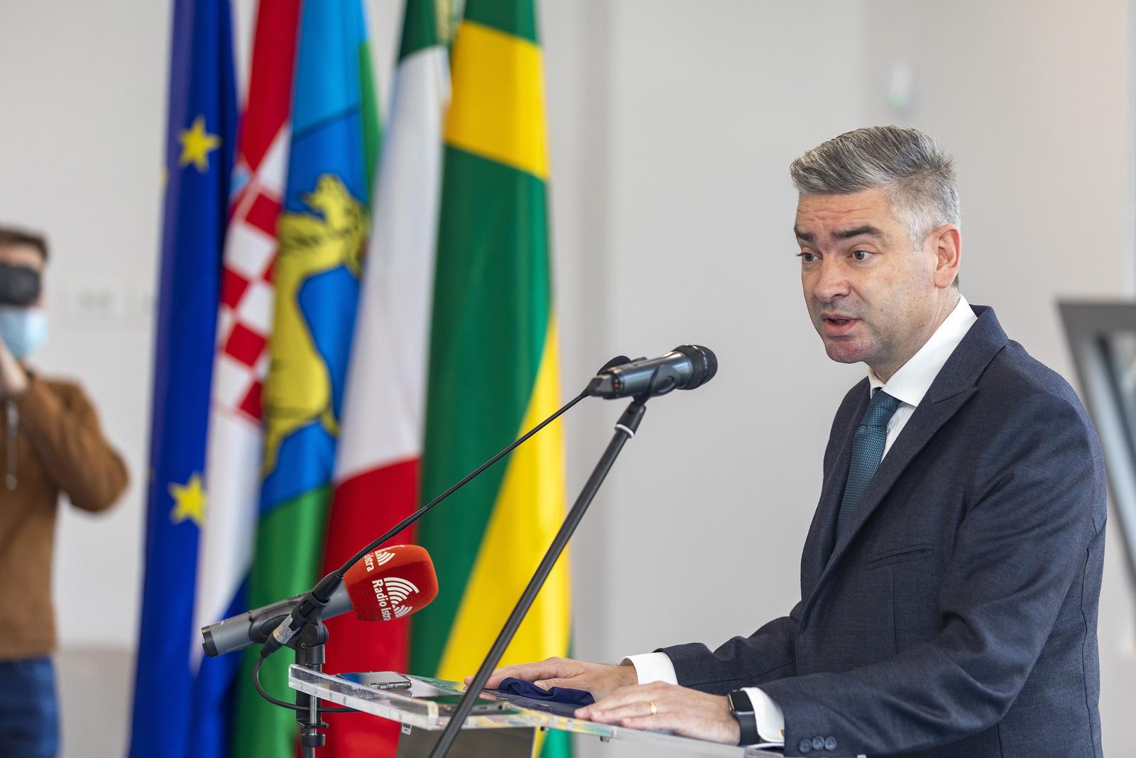 Svečano je otvorena nova zgrada Medicinske škole u Puli