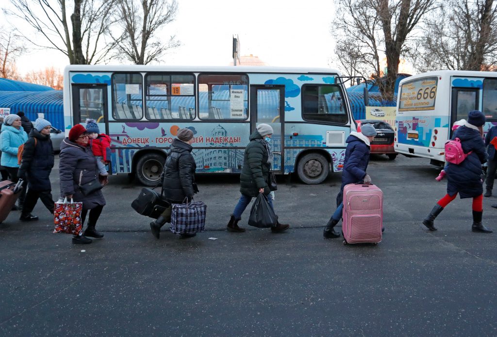 1645257542-2022-02-19T073255Z_974772699_RC2VMS9SYBAB_RTRMADP_3_UKRAINE-CRISIS-EVACUATION-1024x695.jpg