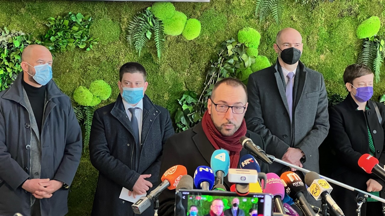 Tomislav Tomašević, Oleg Butković