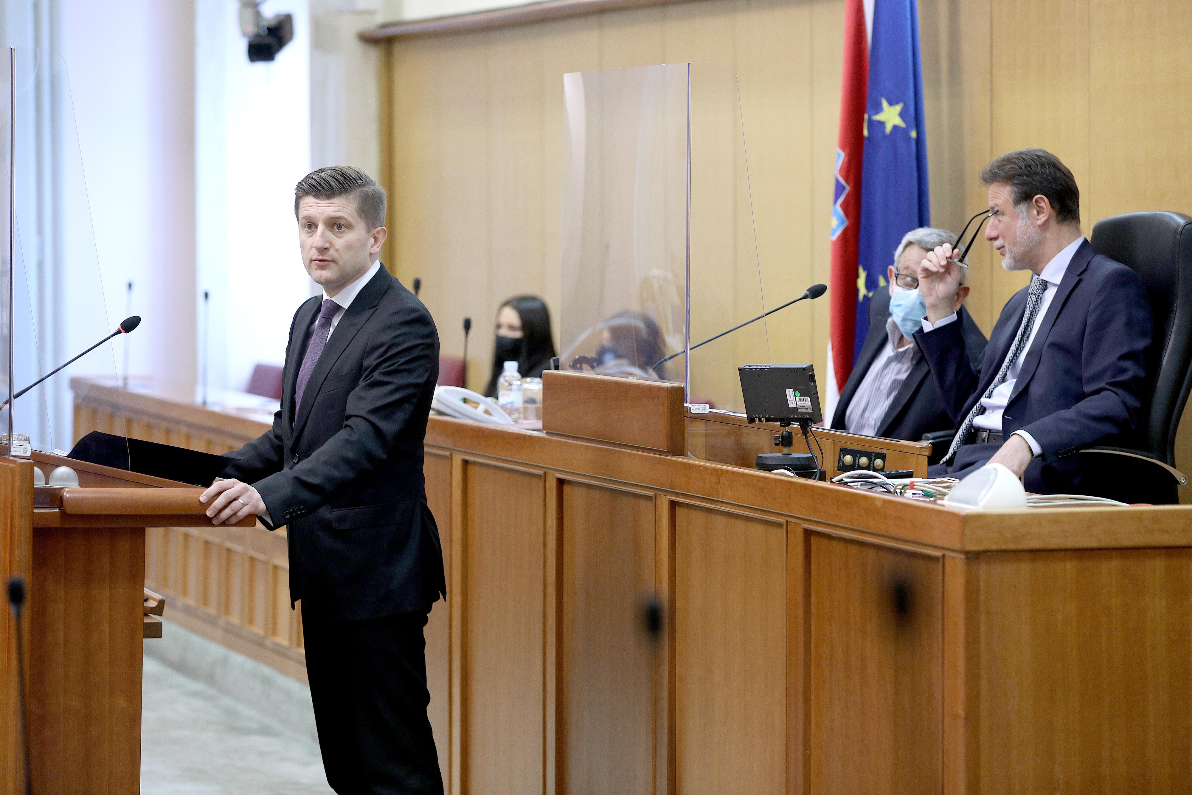 Zagreb: Sjednica Sabora nastavljena raspravom o uvođenju eura