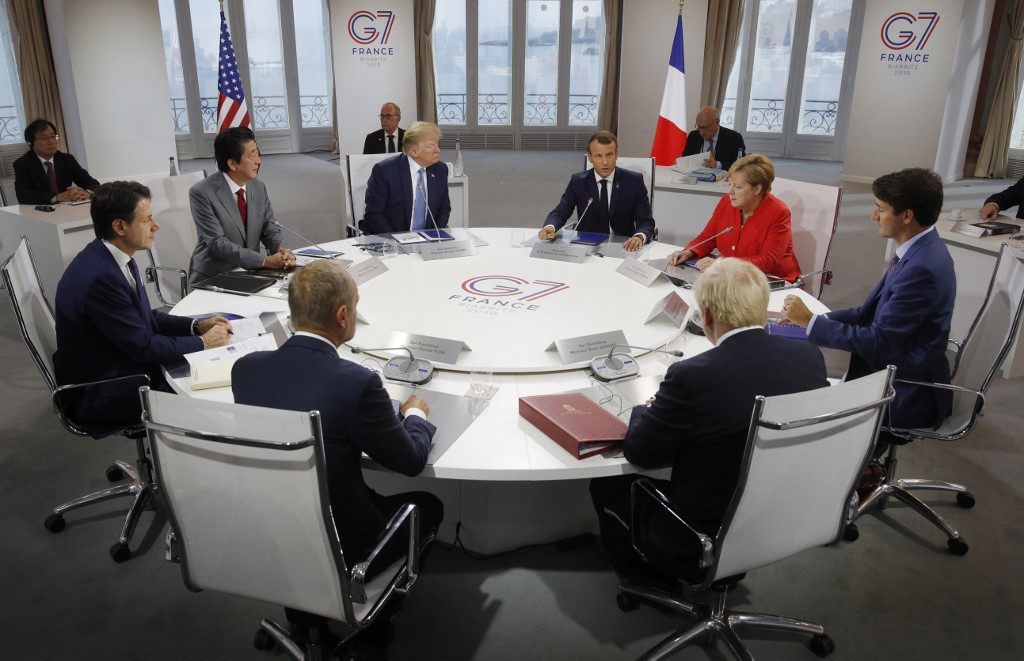 G7