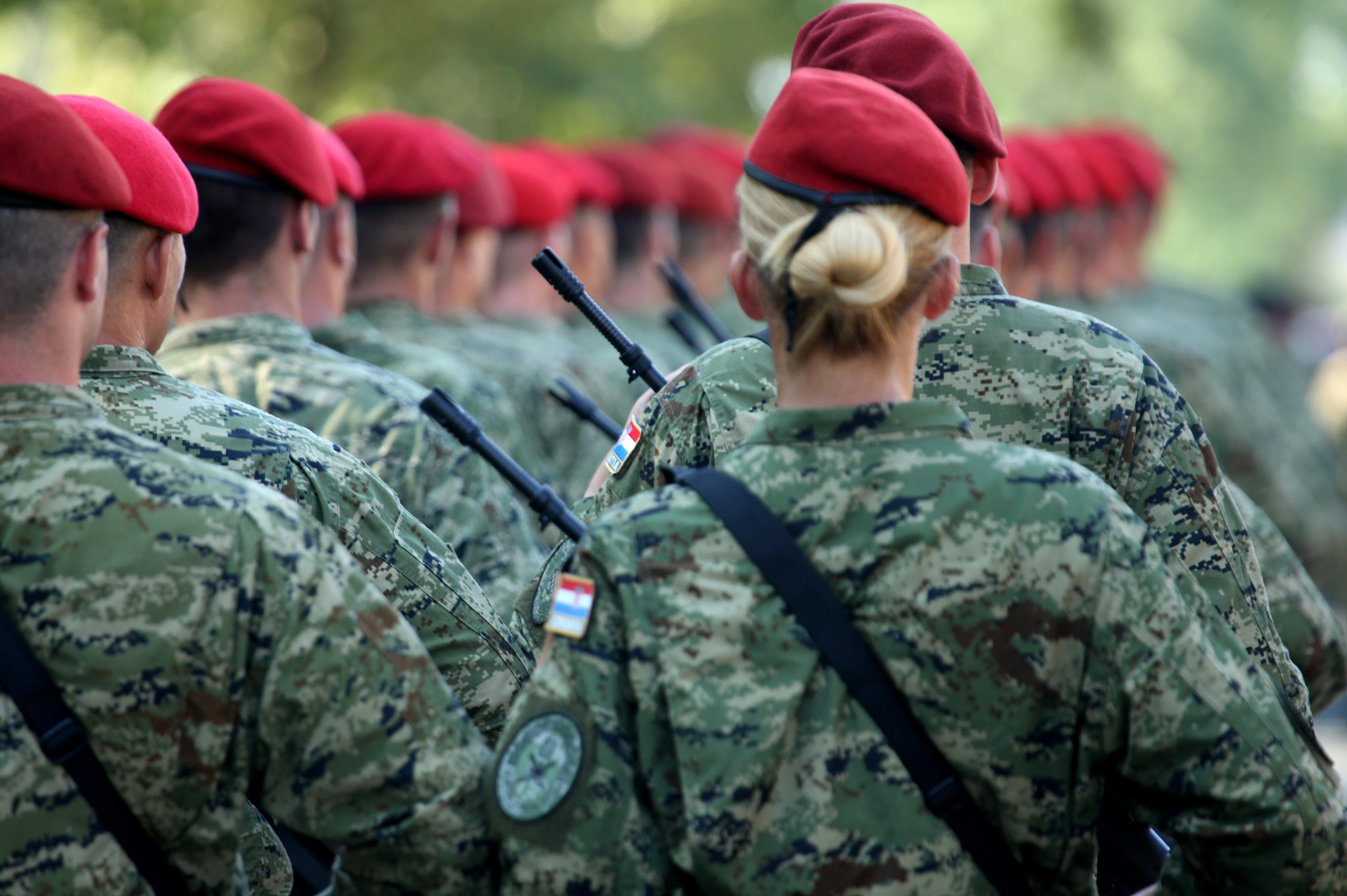 Zagreb: Zajedni?ka vjeba pjea?kih postrojenja OS RH koja ?e sudjelovati na mimohodu