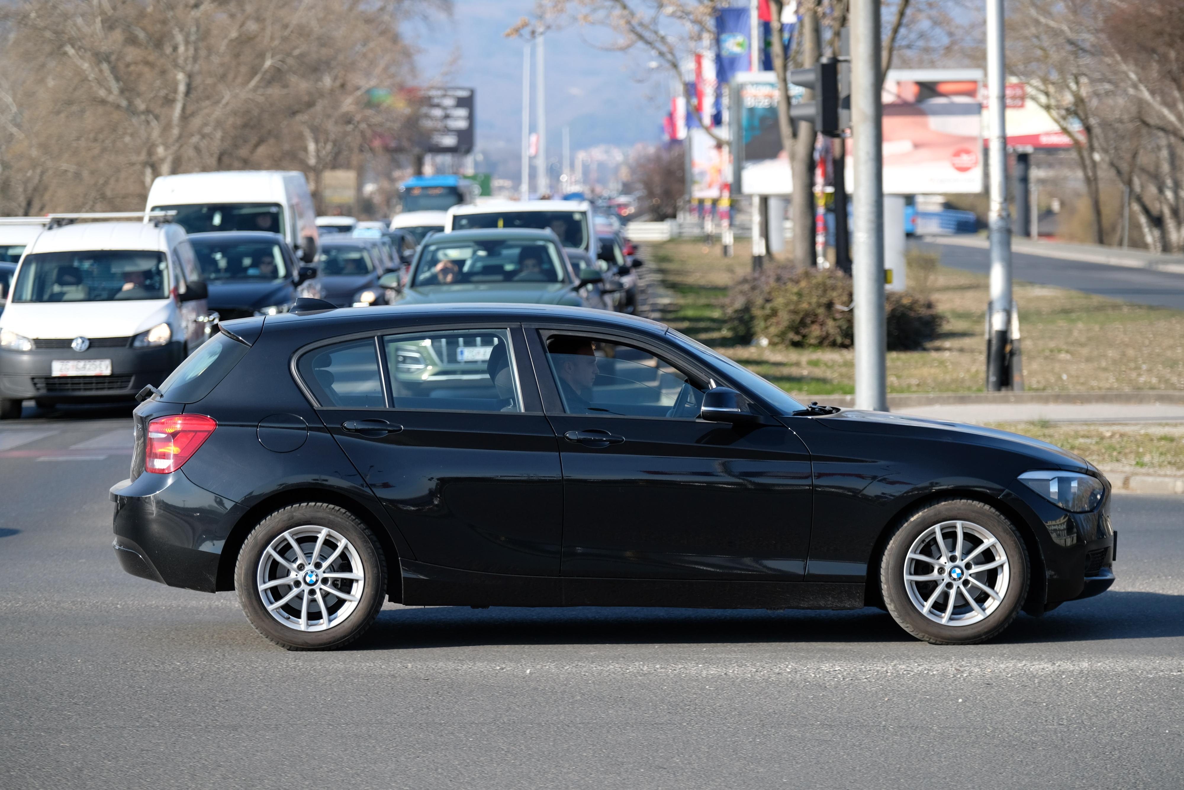 Unatoč visokim cijenama goriva, u autima i dalje po jedan putnik